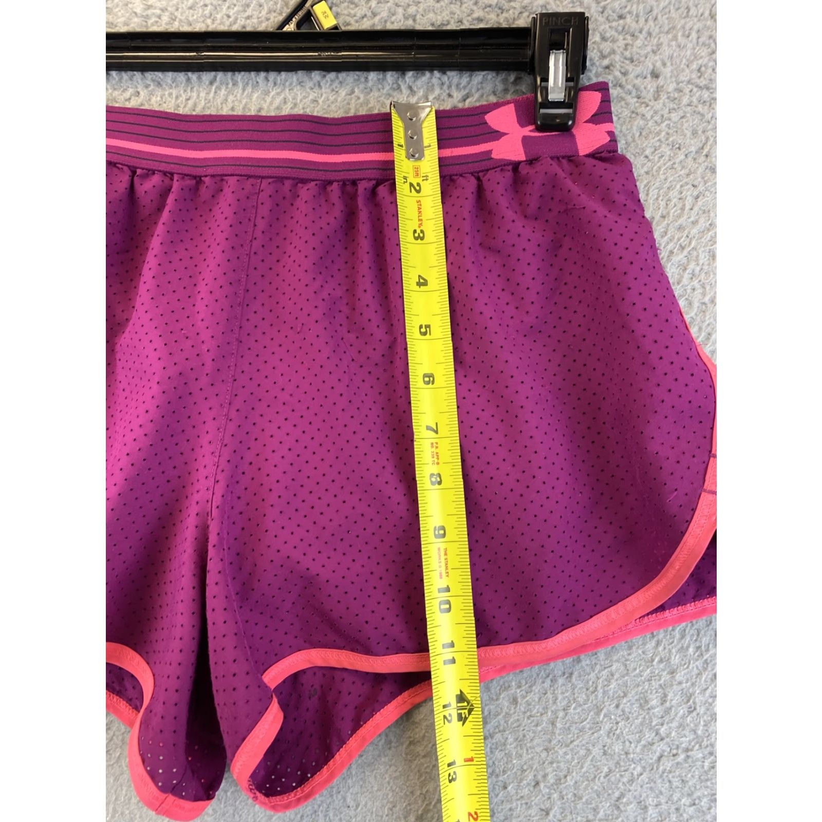 Under Armour Under Armour Women's Running Shorts Purple M Vented 86-59 Regular Inseam 3.5 in Athletic Logo Built In Brief Size 32" / US 10 / IT 46 - 5 Thumbnail