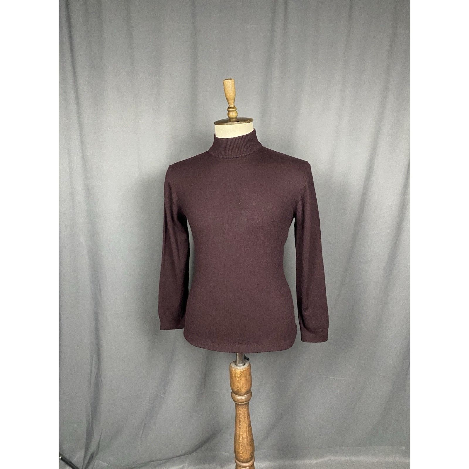Loro Piana Loro Piana Men's Burgundy Purple Wool Turtleneck Sweater Siz Size US M / EU 48-50 / 2 - 2 Thumbnail
