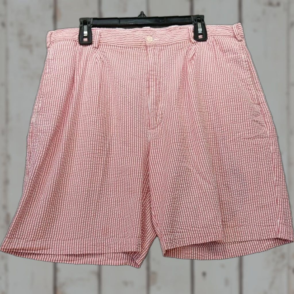 Jos. A. Bank VINTAGE Jos A Bank Seersucker Shorts Men 38 Waist Red White Striped Pleated GUC Size US 38 / EU 54 - 1 Thumbnail