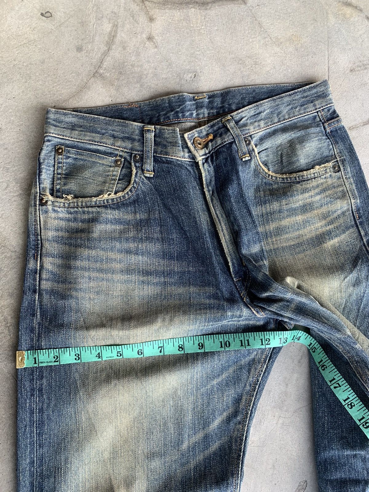 Le Grande Bleu (L.G.B.) Distressed Edwin 505z selvedge denim. Size US 32 / EU 48 - 8 Thumbnail