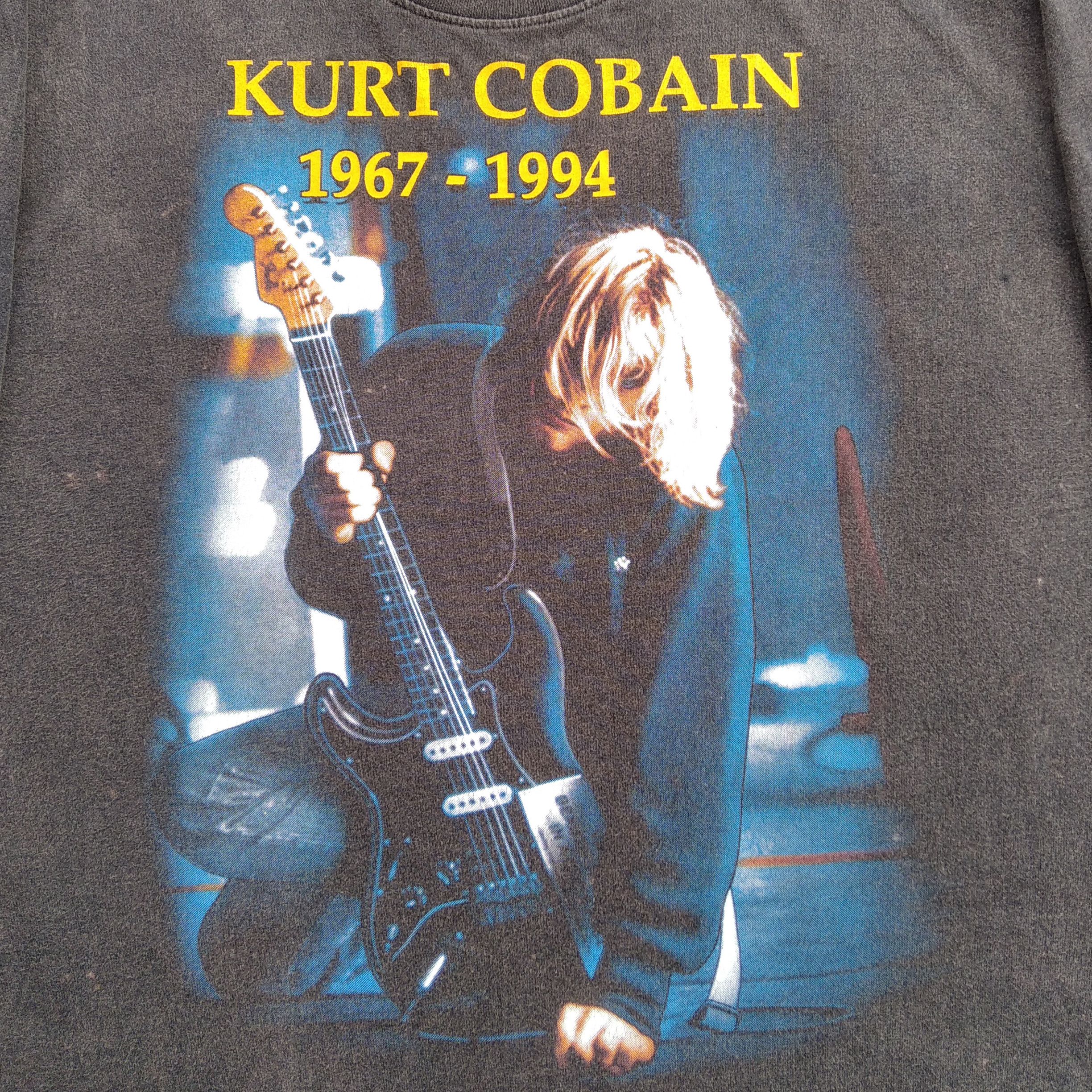 Band Tees Vintage 00's KURT COBAIN Memorial Longsleeve Size US XL / EU 56 / 4 - 3 Thumbnail
