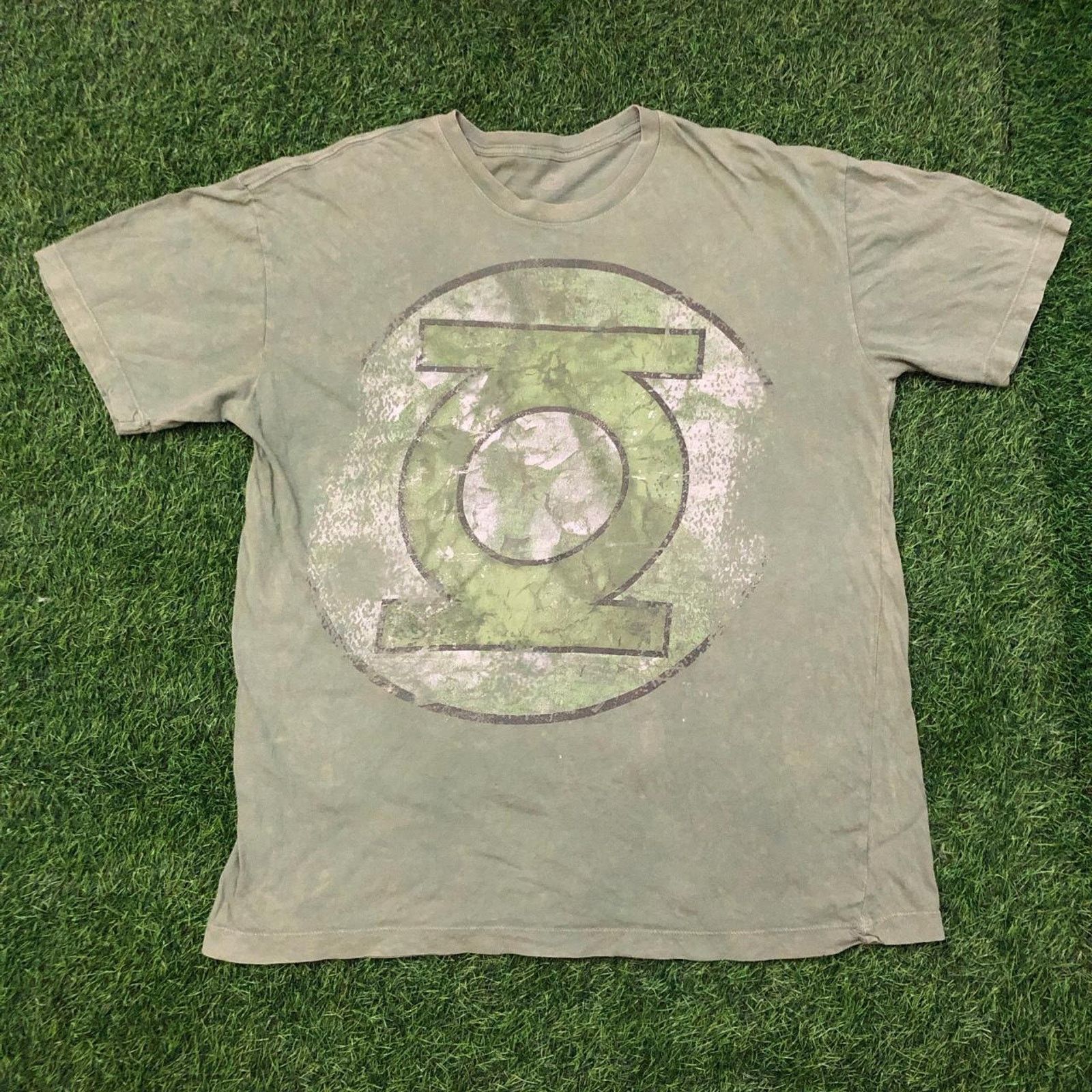 DC Comics Men's Distressed Green DC Comics Graphic Tee Size US XL / EU 56 / 4 - 1 Thumbnail
