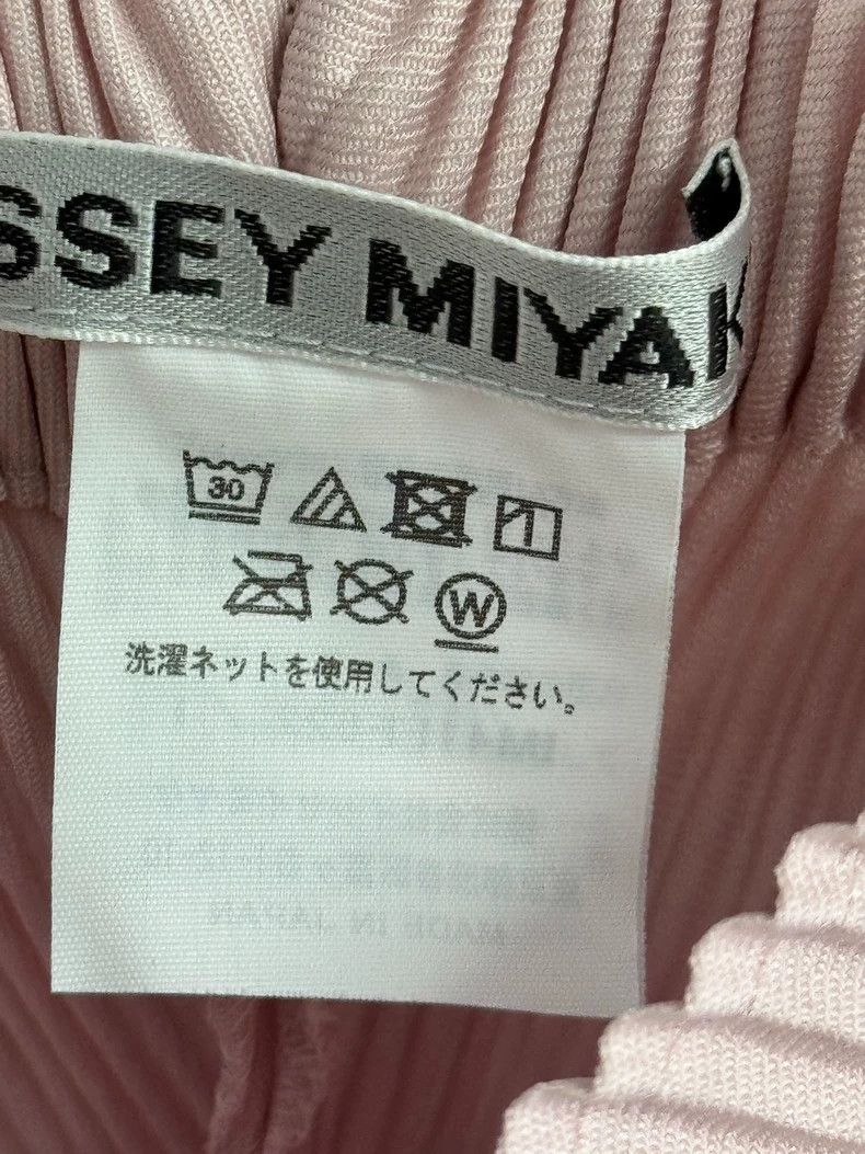 Issey Miyake Issey Miyake size:1 Pink toothpick casual pants Size 22" - 3 Thumbnail