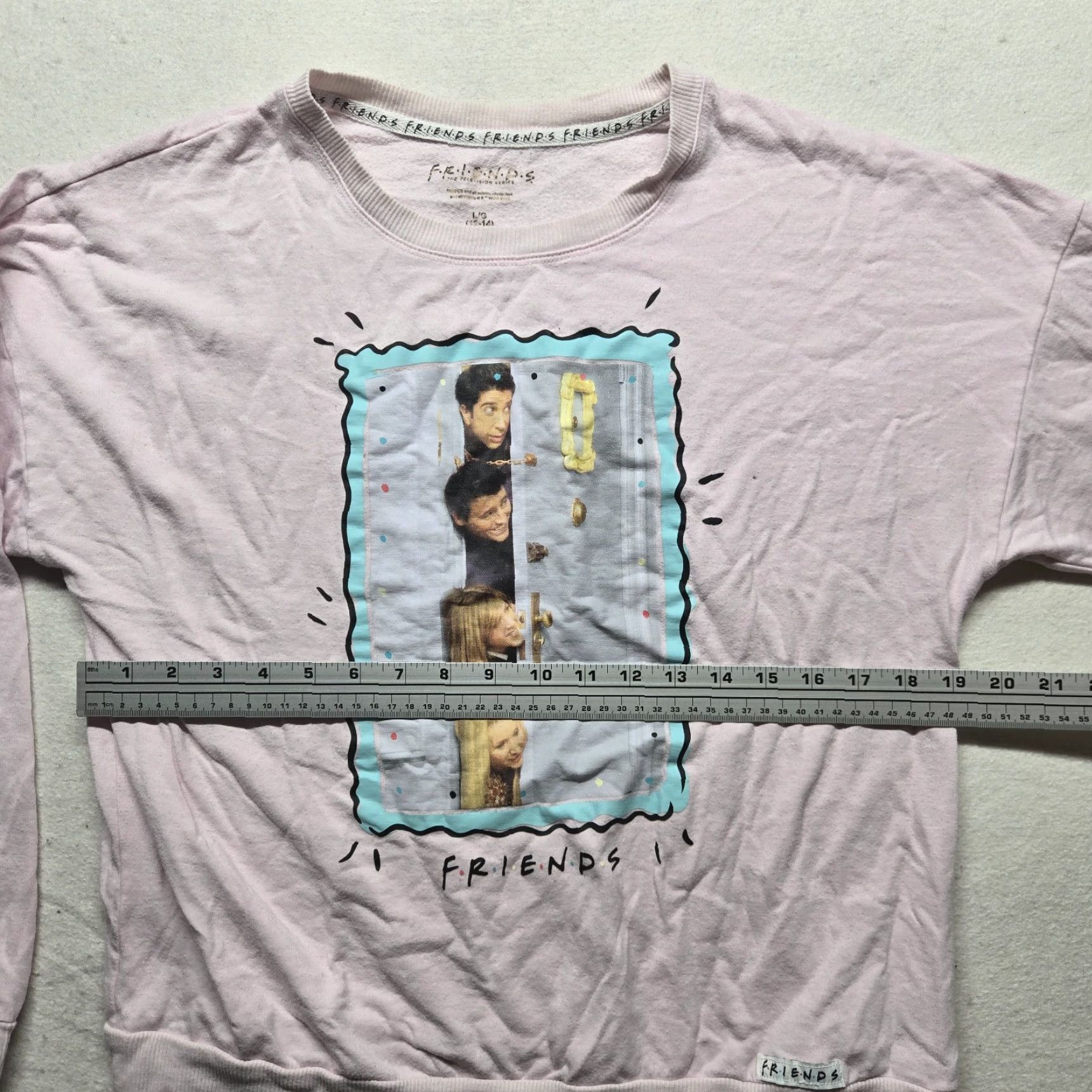 Pinko Friends Shirt Women's L Pink 100% Cotton Graphic Tee 90s Retro Classic T-Shirt Mens Women Size L / US 10 / IT 46 - 4 Thumbnail