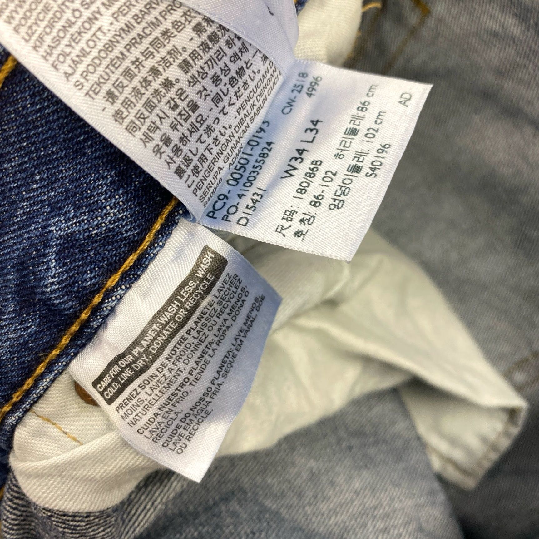 Levi's Levi's 501 XX Jeans Men 33x34 Blue Button Fly Straight Denim Cotton Regular 5-Pocket USA 501 Series Mens Straight Jeans Size US 33 - 4 Thumbnail