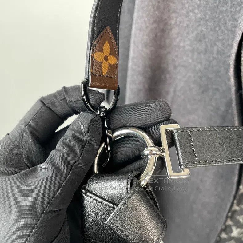 Louis Vuitton Louis Vuitton Grey wool blend with logo inside jacket Size XS / US 0-2 / IT 36-38 - 4 Thumbnail