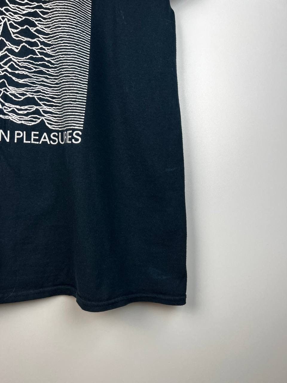 Band Tees Joy Division Unknown Pleasures band vintage t-shirts size L Size US L / EU 52-54 / 3 - 3 Thumbnail