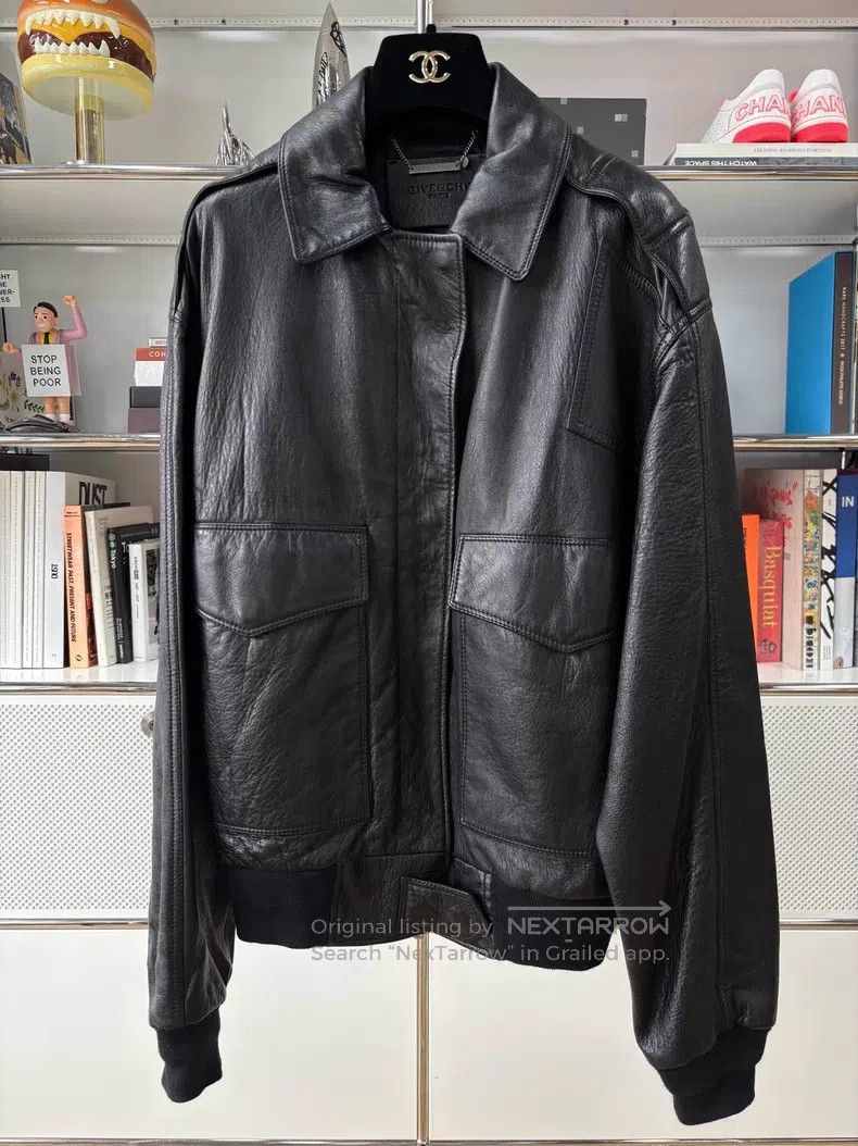 Givenchy Givenchy Black Lapel Classic Pilot Two Pocket Leather Jack Size US S / EU 44-46 / 1 - 1 Thumbnail