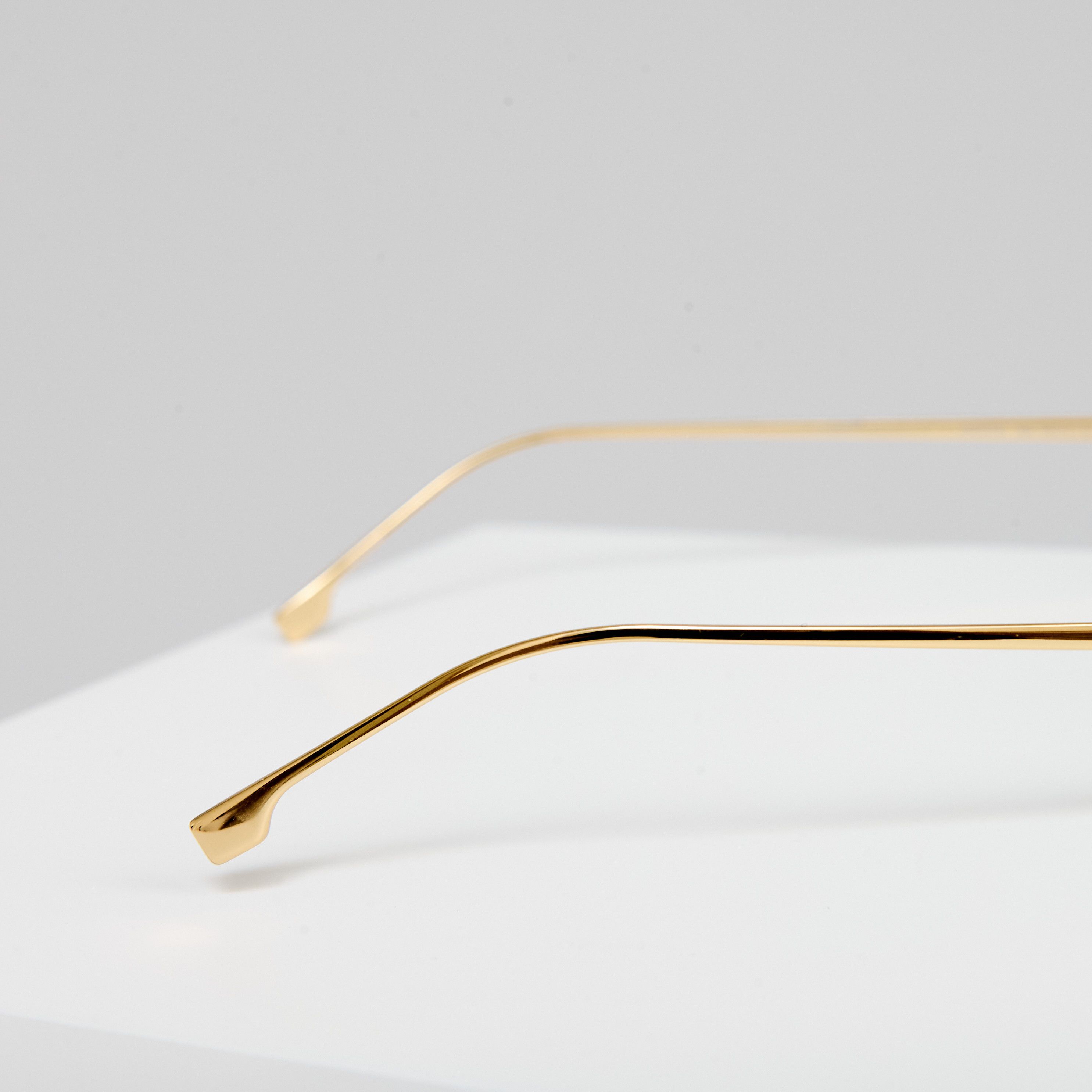 Fendi FENDI FE4075US 30A Sunglasses GOLD Size ONE SIZE - 6 Thumbnail