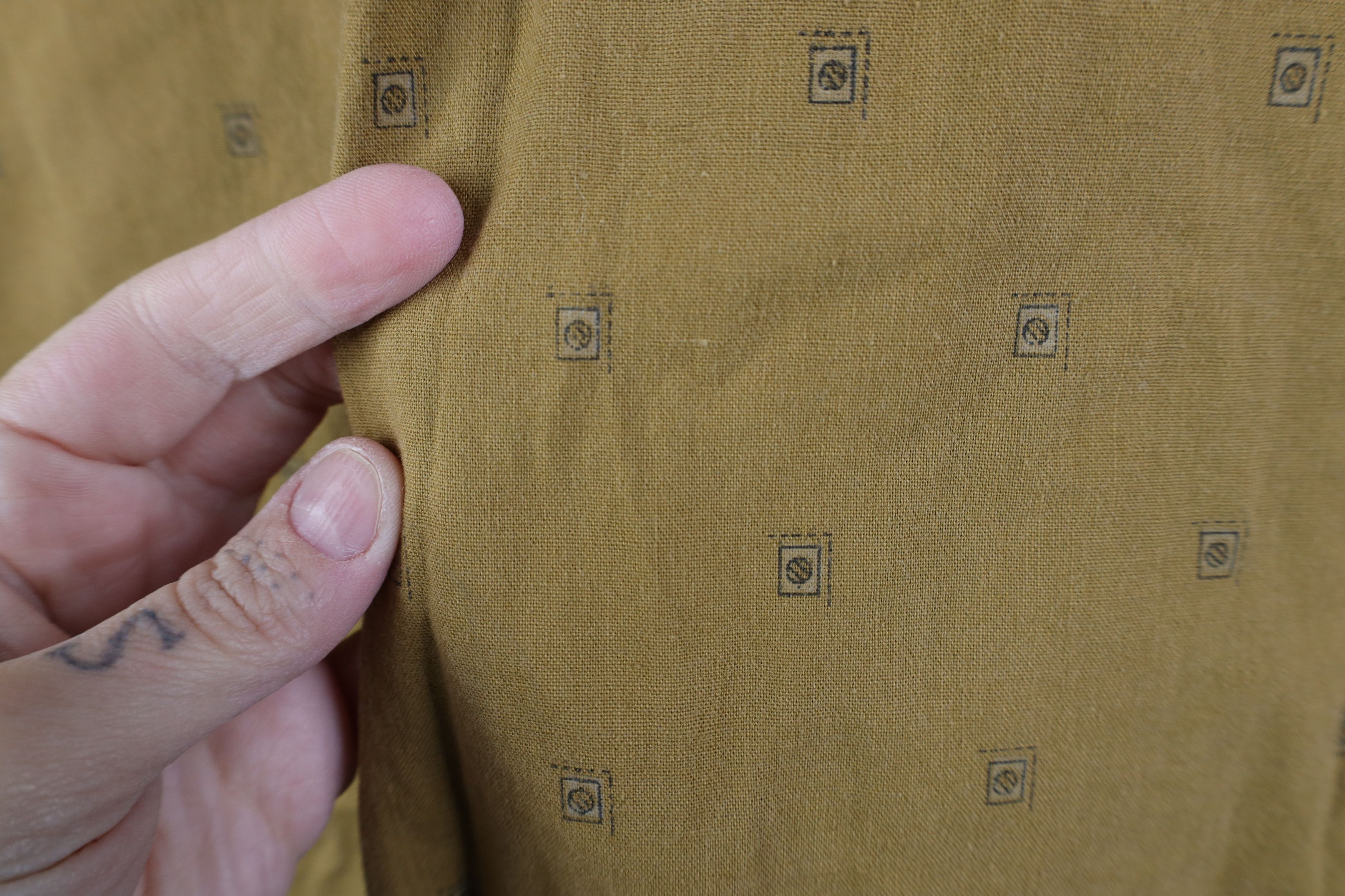 Vintage Vintage 90s Streetwear Geometric Collared Button Down Shirt Size US M / EU 48-50 / 2 - 12 Thumbnail
