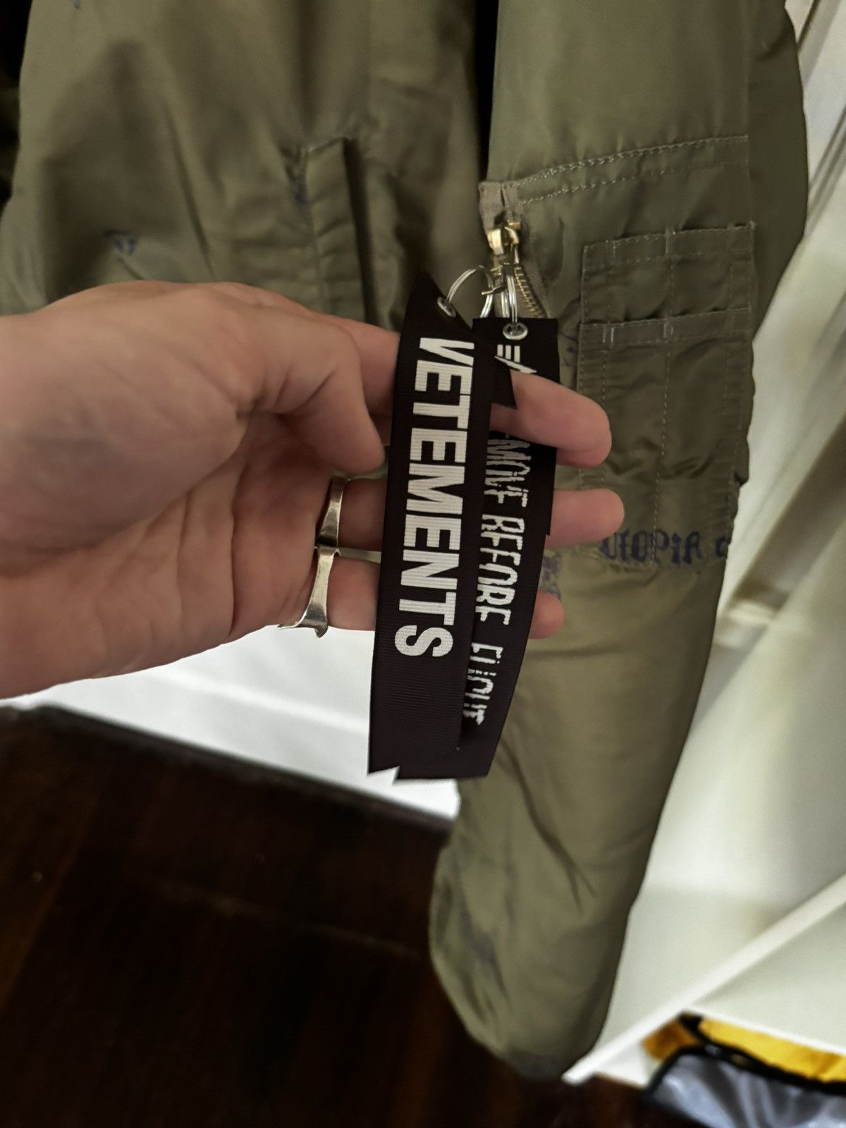 Vetements Vetements limited edition doodle bomber Size US M / EU 48-50 / 2 - 3 Thumbnail