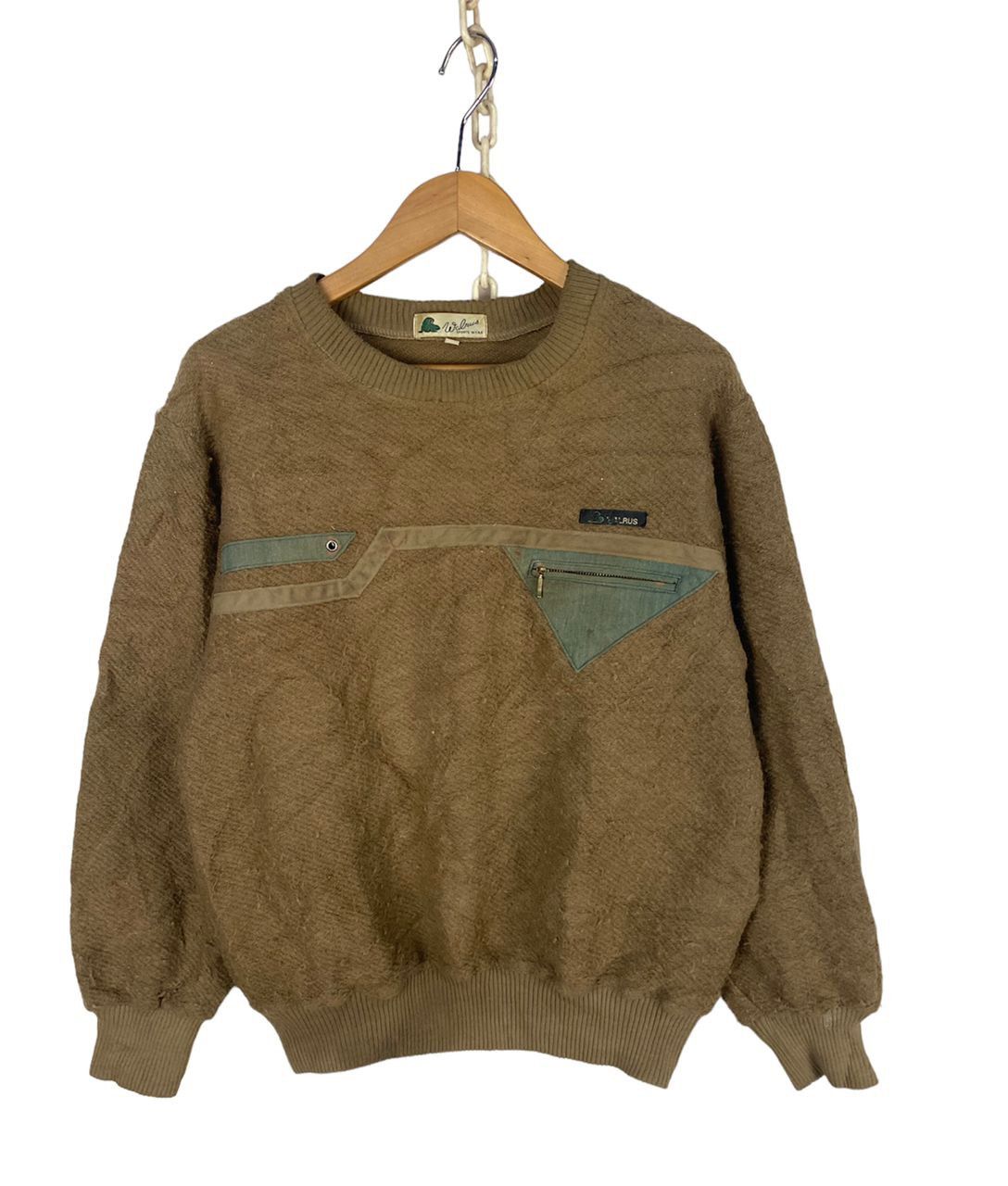 Vintage walnus sportwear single pocket sweatshirt