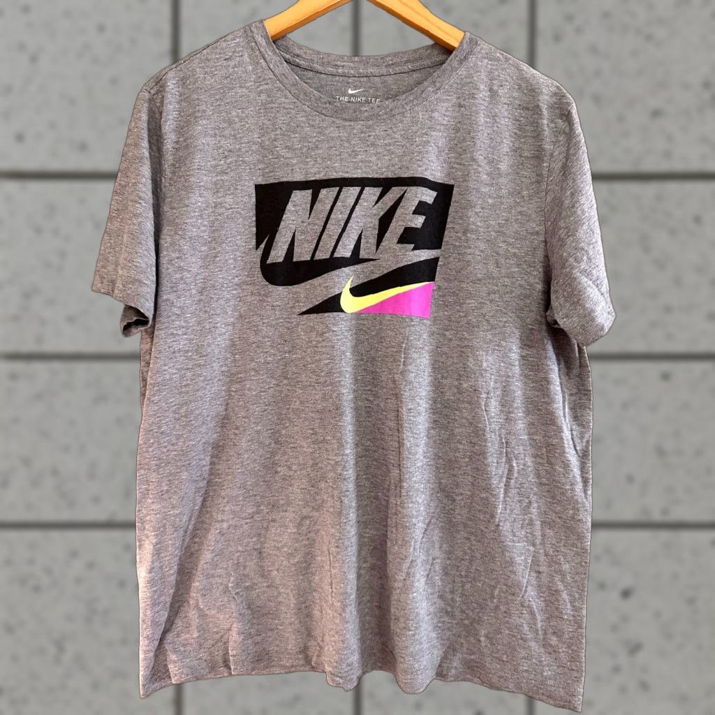 Nike Nike T-Shirt Shirt Men Adult Large Gray 90s Y2K Retro Style Short Sleeve 90s Nike Shirt Mens Size US 33 - 1 Thumbnail