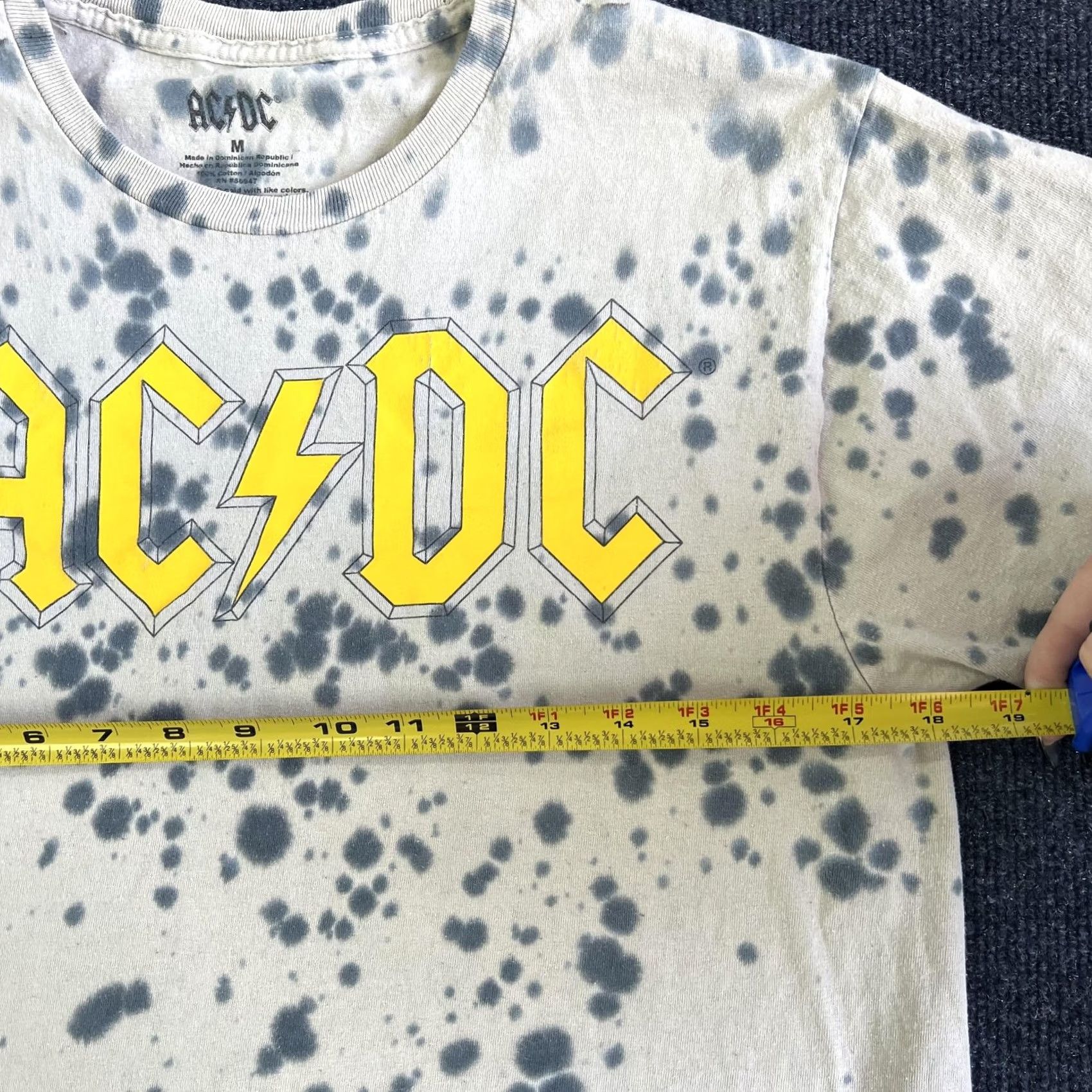 Vintage AC/DC Shirt Mens Medium Gray Bleach Tie Dye Band Graphic Rock Tee 2022 Size US M / EU 48-50 / 2 - 4 Thumbnail