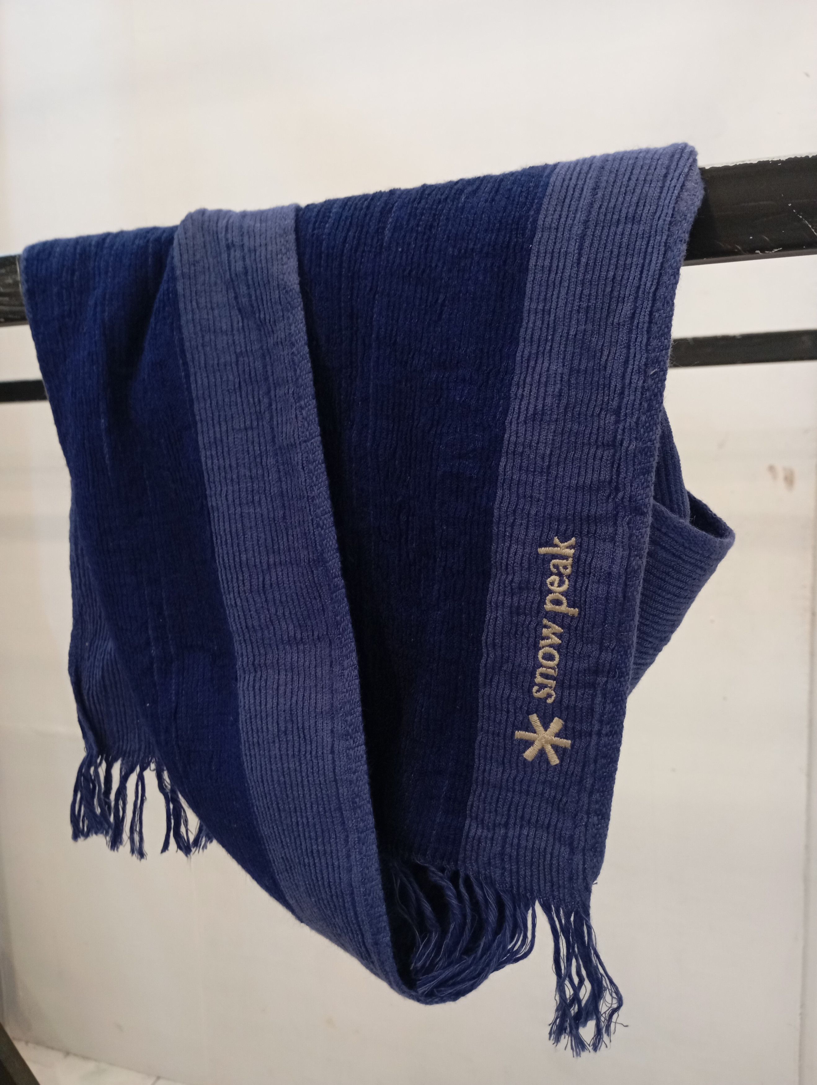 Snow Peak Snow peak scarves scarf shawl Size ONE SIZE - 1 Thumbnail
