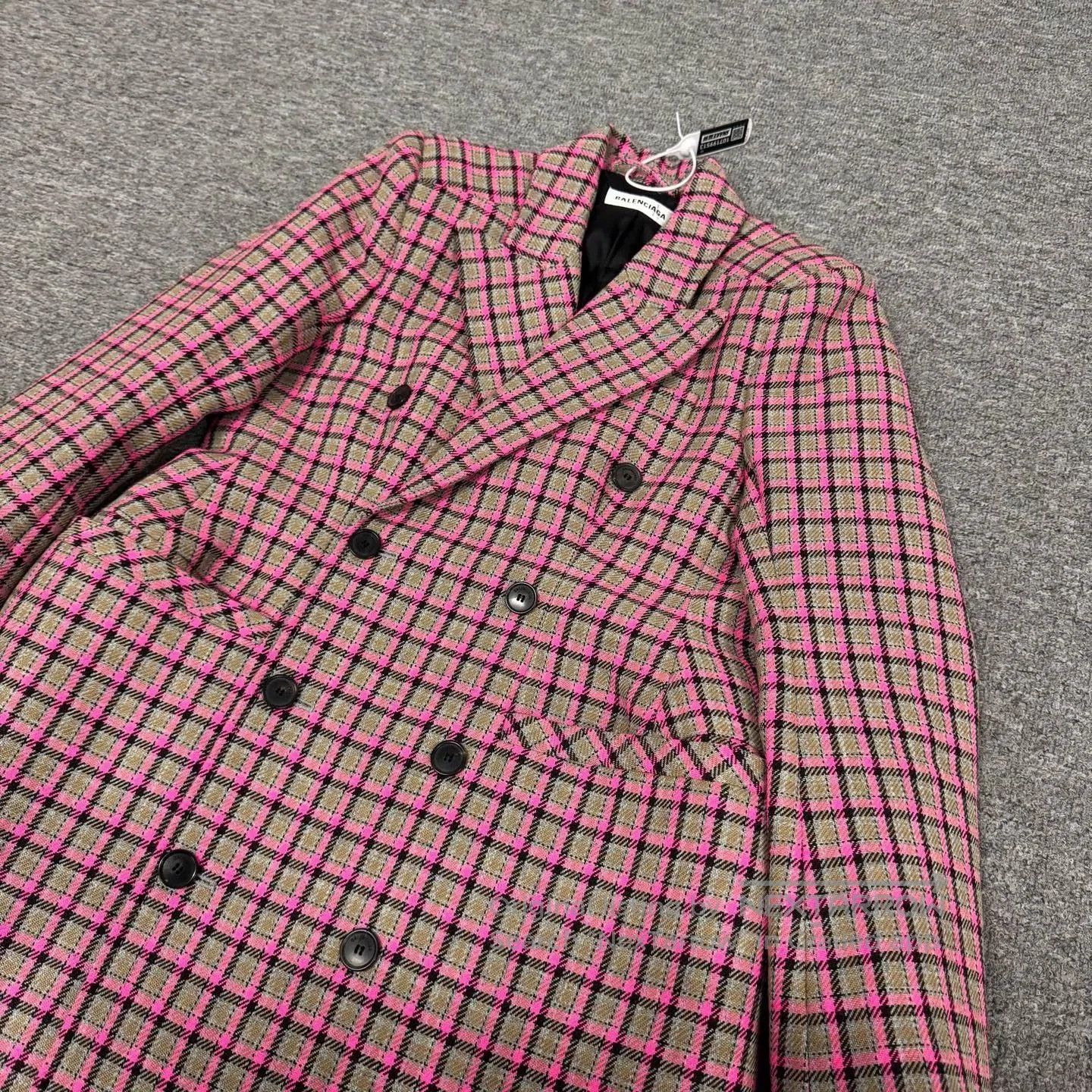 Balenciaga Balenciaga Double-Breasted Plaid Coat. Size S / US 4 / IT 40 - 4 Thumbnail