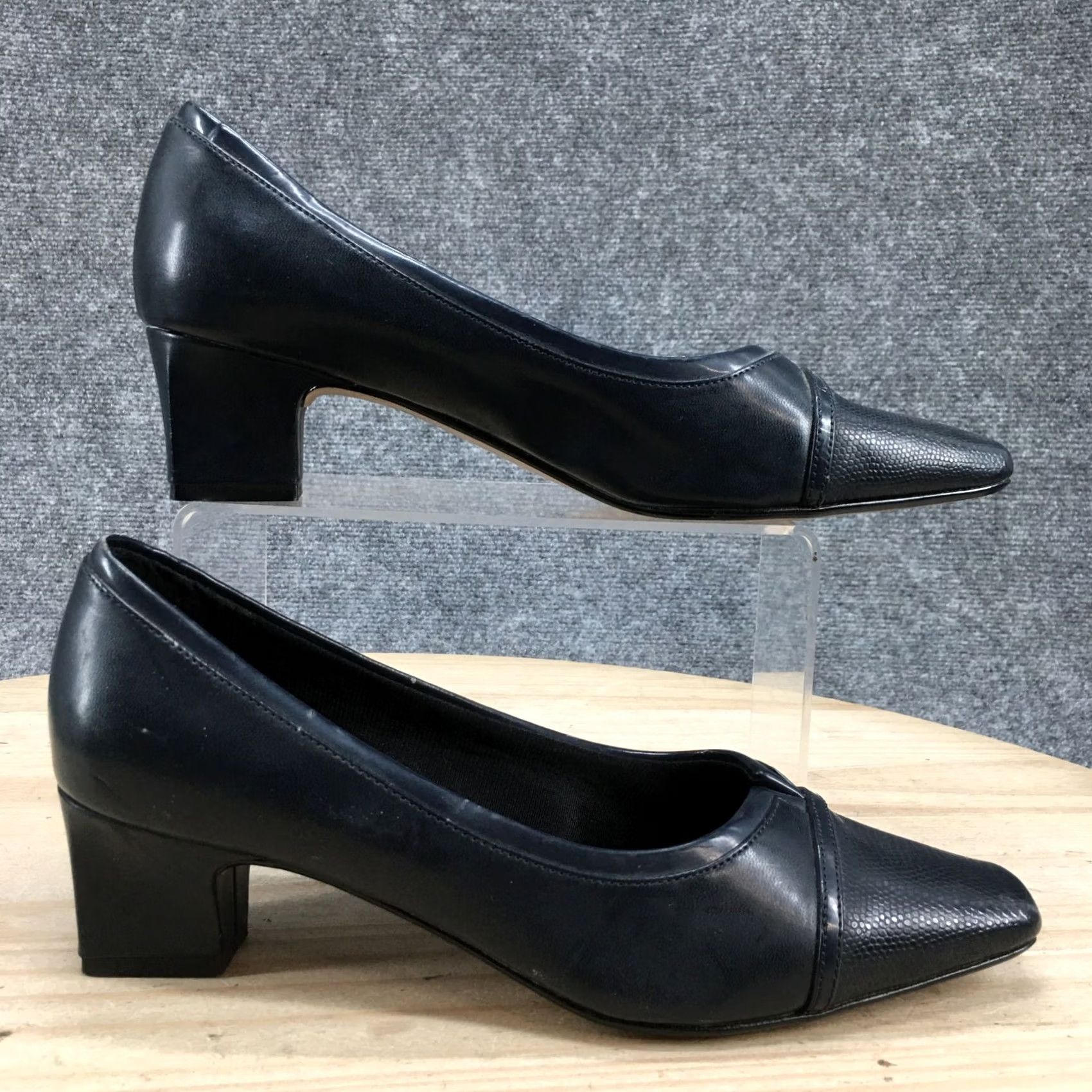 Vintage LifeStride Cap Womens Blue Heels Jermaine Slip Toe Pumps Faux Leather Size ONE SIZE - 2 Thumbnail