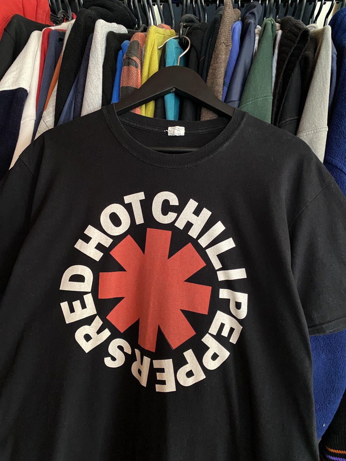 Band Tees VINTAGE RED HOT CHILI PEPPERS BAND T-SHIRT Y2k ROCK Size US XL / EU 56 / 4 - 2 Thumbnail