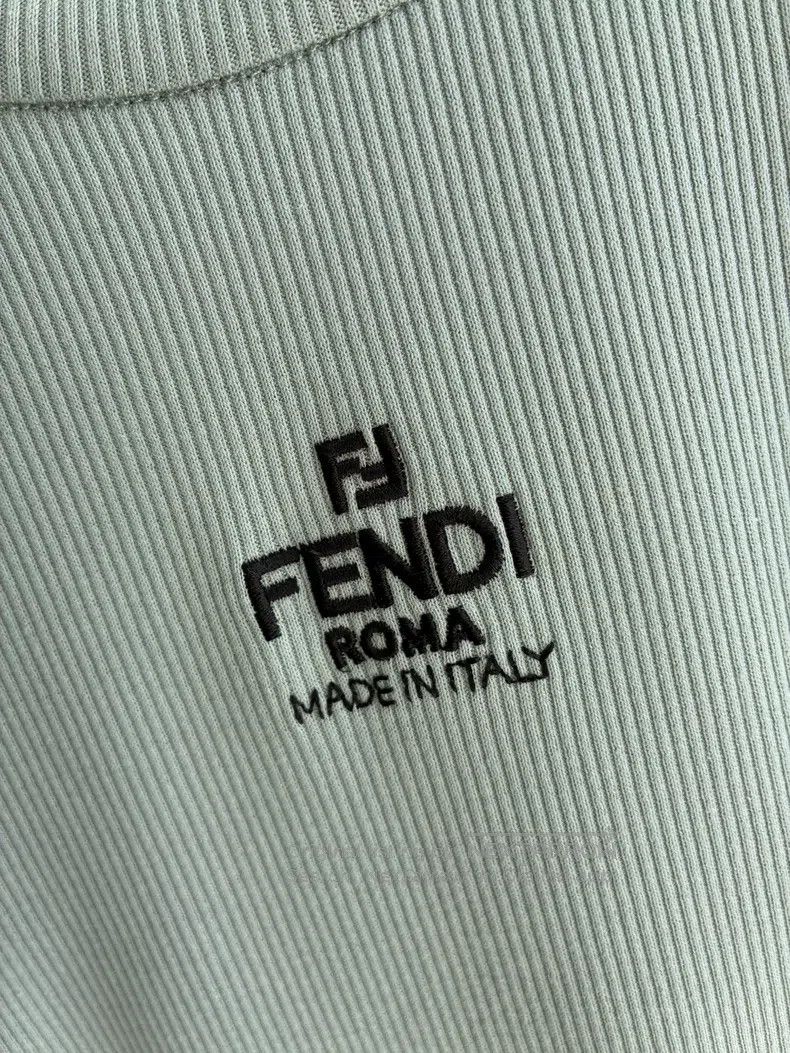Other Fendi Mint Green Short Sleeve T-Shirt with Small Logo Embr Size S / US 4 / IT 40 - 5 Thumbnail