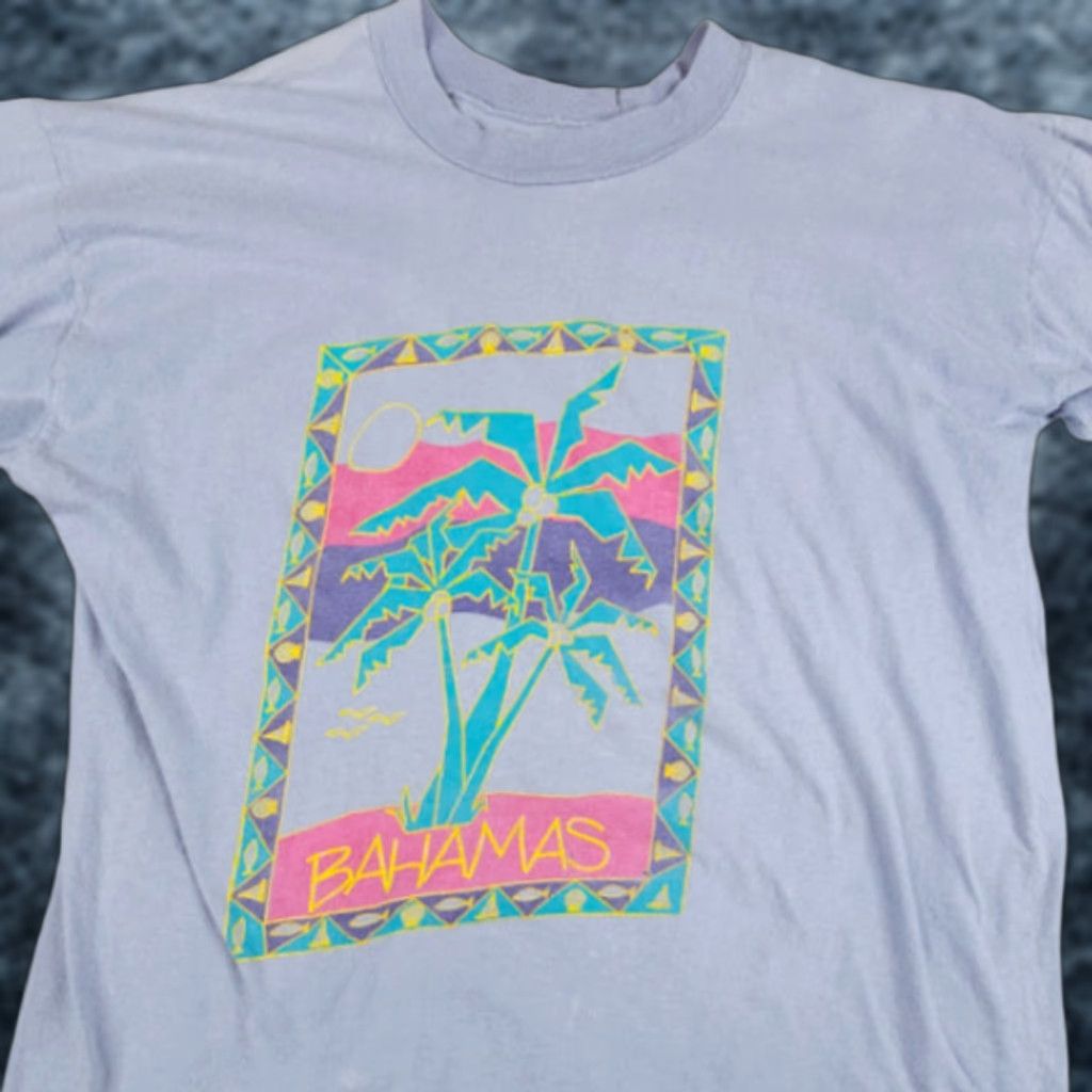 Vintage VINTAGE Bahamas T Shirt Mens Size Medium 80s Tropical Travel Palm Trees Shirt Mens Purple Cotton 80s Travel Bahamas TOURIST Mens Size US M / EU 48-50 / 2 - 1 Thumbnail