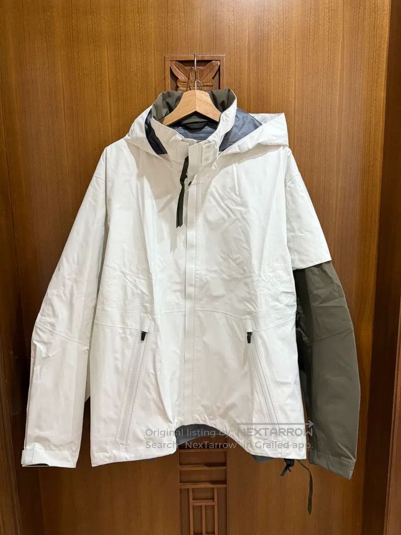Acronym Acronym Charge coat Size US L / EU 52-54 / 3 - 1 Thumbnail