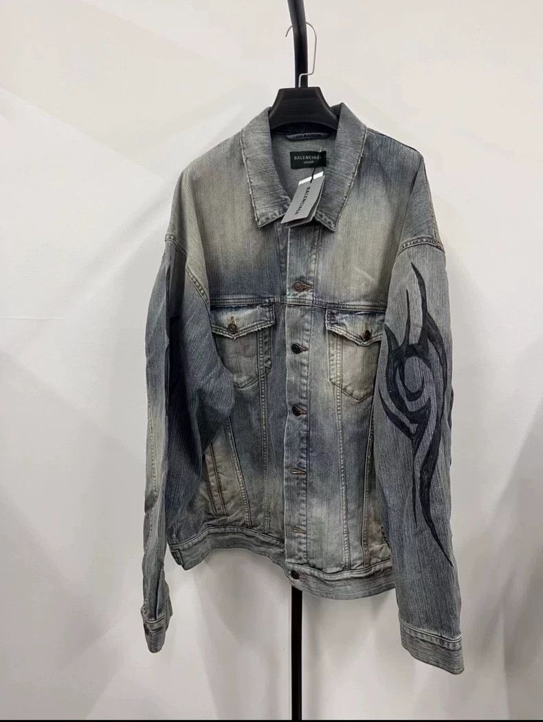 Balenciaga Balenciaga Floral print halo lapel single breasted long sl Size US M / EU 48-50 / 2 - 1 Thumbnail