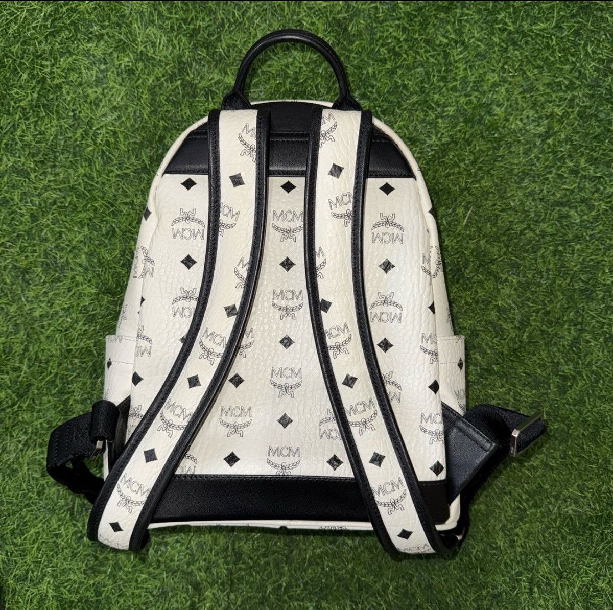 Designer × MCM × Vintage Authentic MCM White/Black Small vintage collectible Coated Size ONE SIZE - 4 Thumbnail