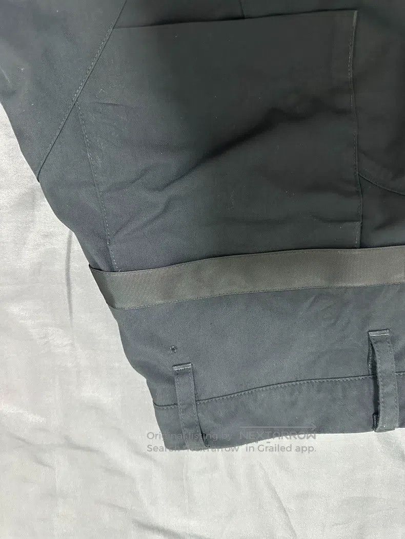 Acronym Acronym size XS Casual black pants Size US 37 - 7 Thumbnail