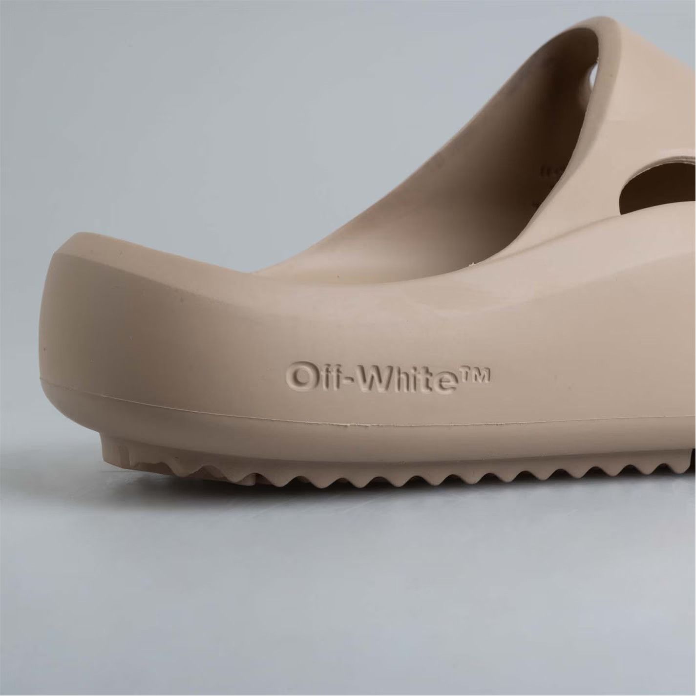 Off-White o1g2r1mq0125 Meteor Rubber Sliders in Light Camel Size US 10.5 / IT 40.5 - 6 Thumbnail