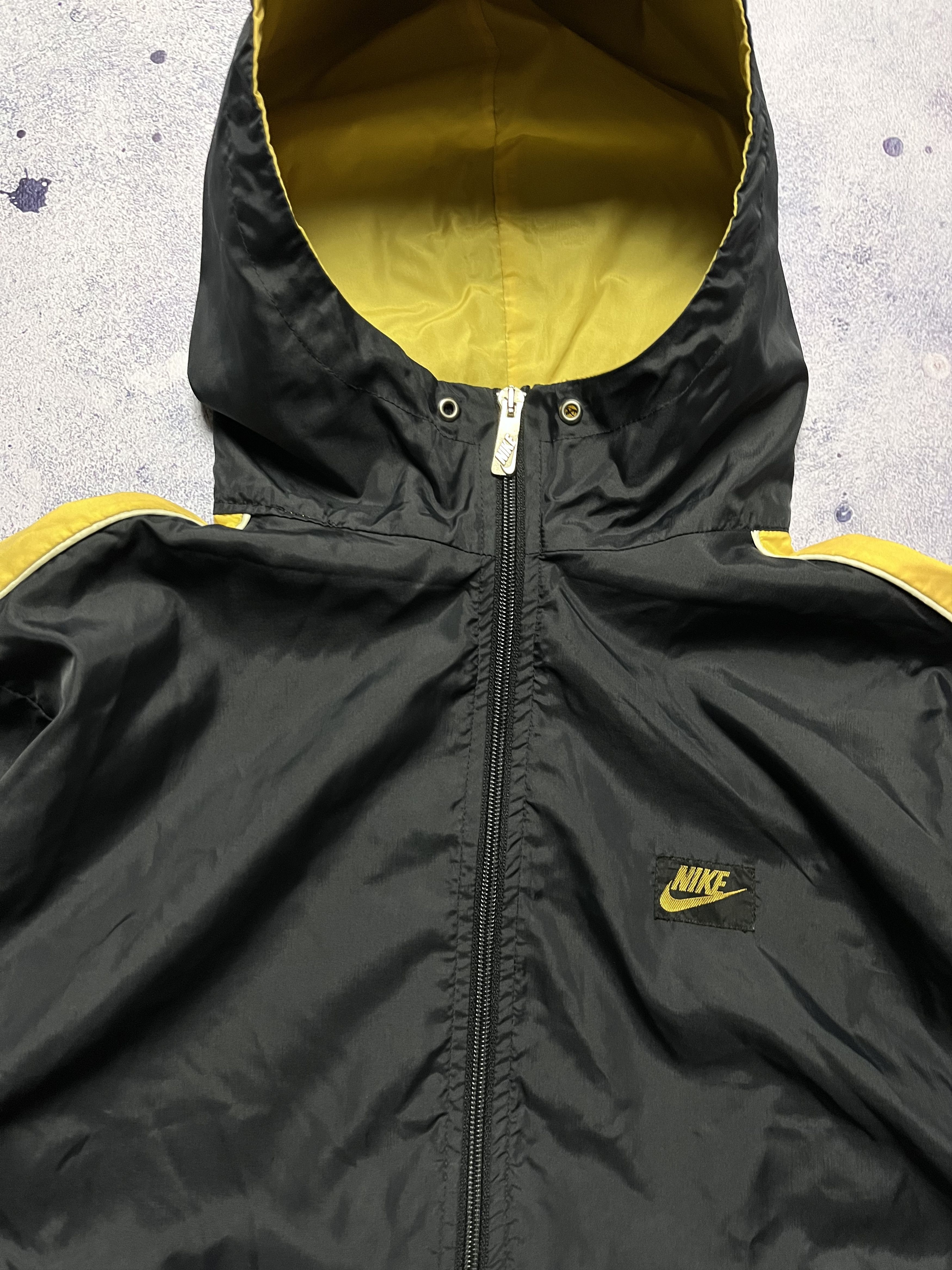 Nike × Vintage Nike Oregon 80's Vintage Windbreaker Light Jacket Made In UK Size US S / EU 44-46 / 1 - 4 Thumbnail