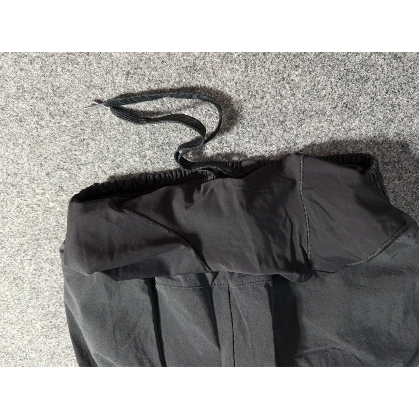 Outdoor Voices Outdoor Voices Shorts Mens XS Black 4.5 Inseam Lined Drawstring Pockets Solid Nylon Spandex Size US 27 - 5 Thumbnail