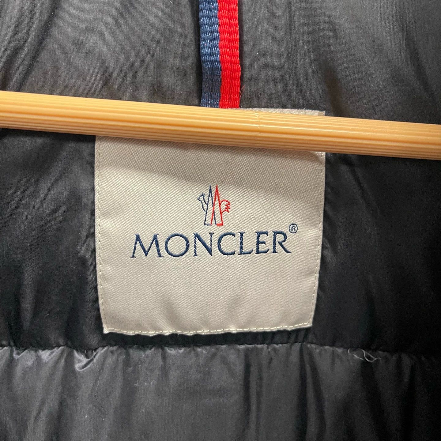 Moncler Moncler Classic Big Chest Logo Down Jacket 3 99N Size US M / EU 48-50 / 2 - 4 Thumbnail
