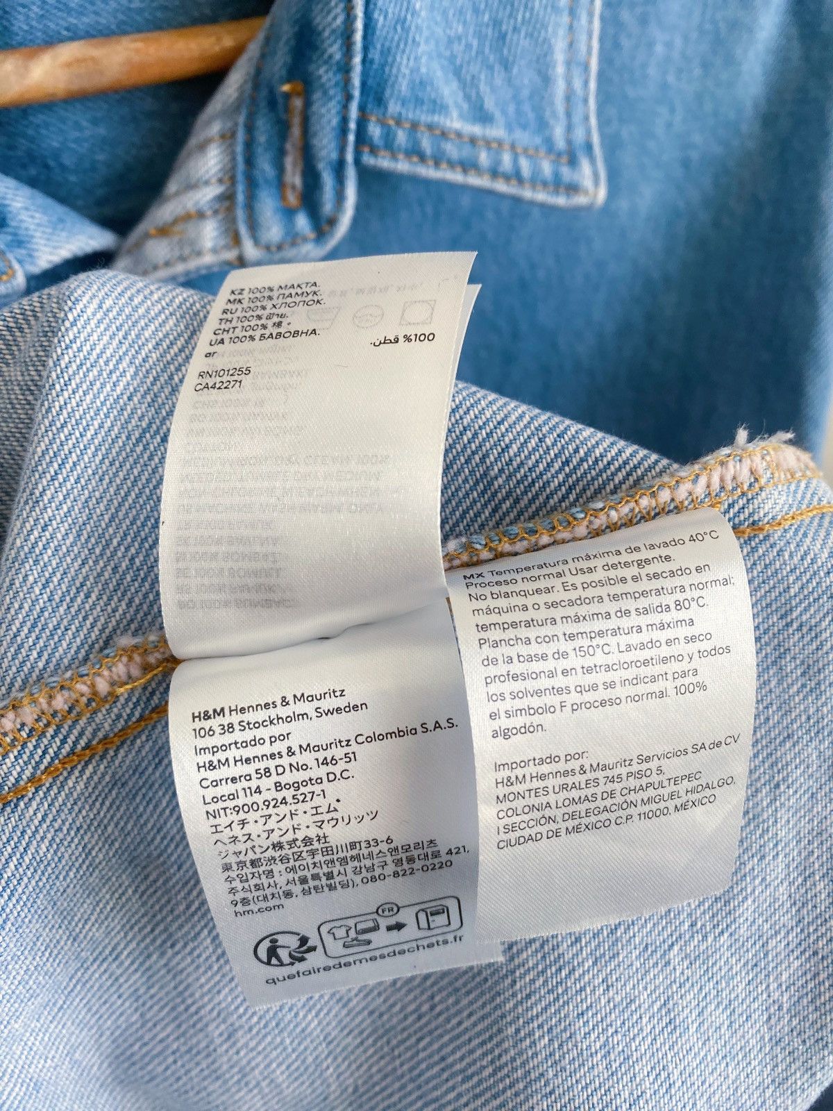 H&M × Mugler × Thierry Mugler Mugler x H&M Light Denim Shirt Size L Size US L / EU 52-54 / 3 - 9 Thumbnail
