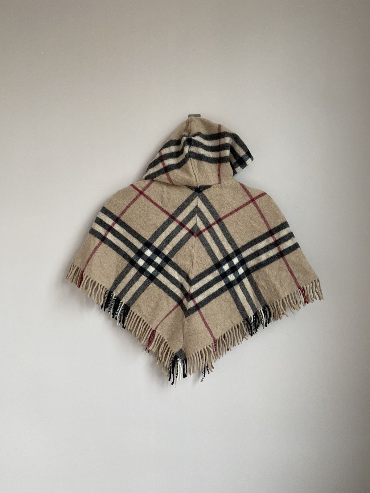 Burberry × Vintage Burberry Vintage Women's Poncho with a hood Size ONE SIZE - 7 Thumbnail