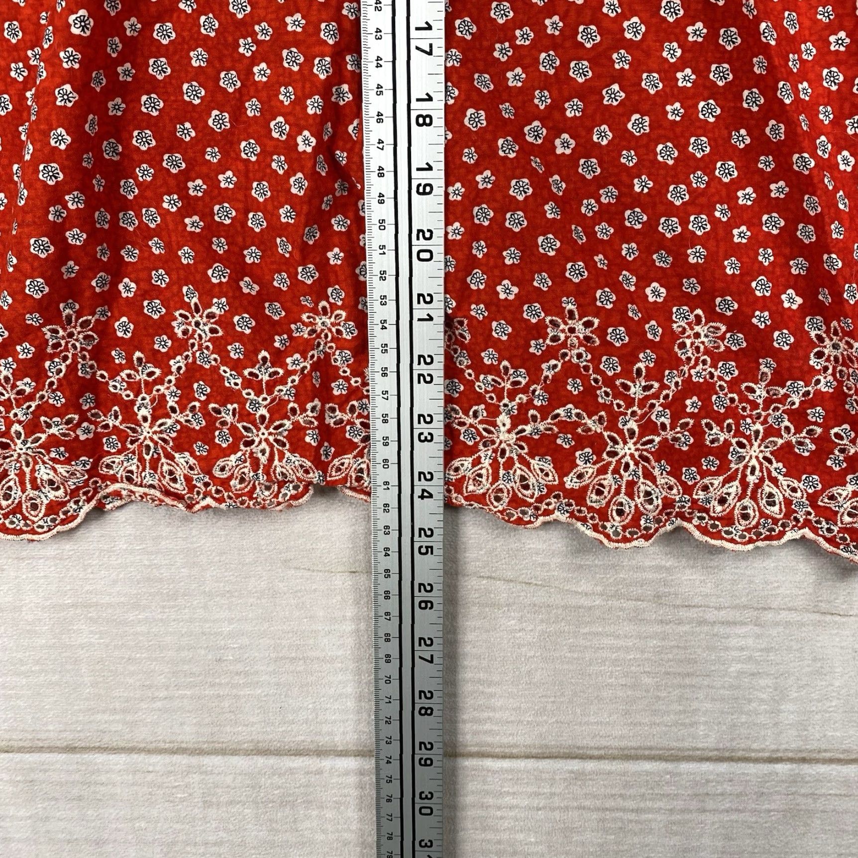 Vintage VINTAGE Criss Cross Top Y2K Sz L Boho Hippie Floral Embroidered Cottagecor Red Cotton Blouse Women Size L / US 10 / IT 46 - 4 Thumbnail