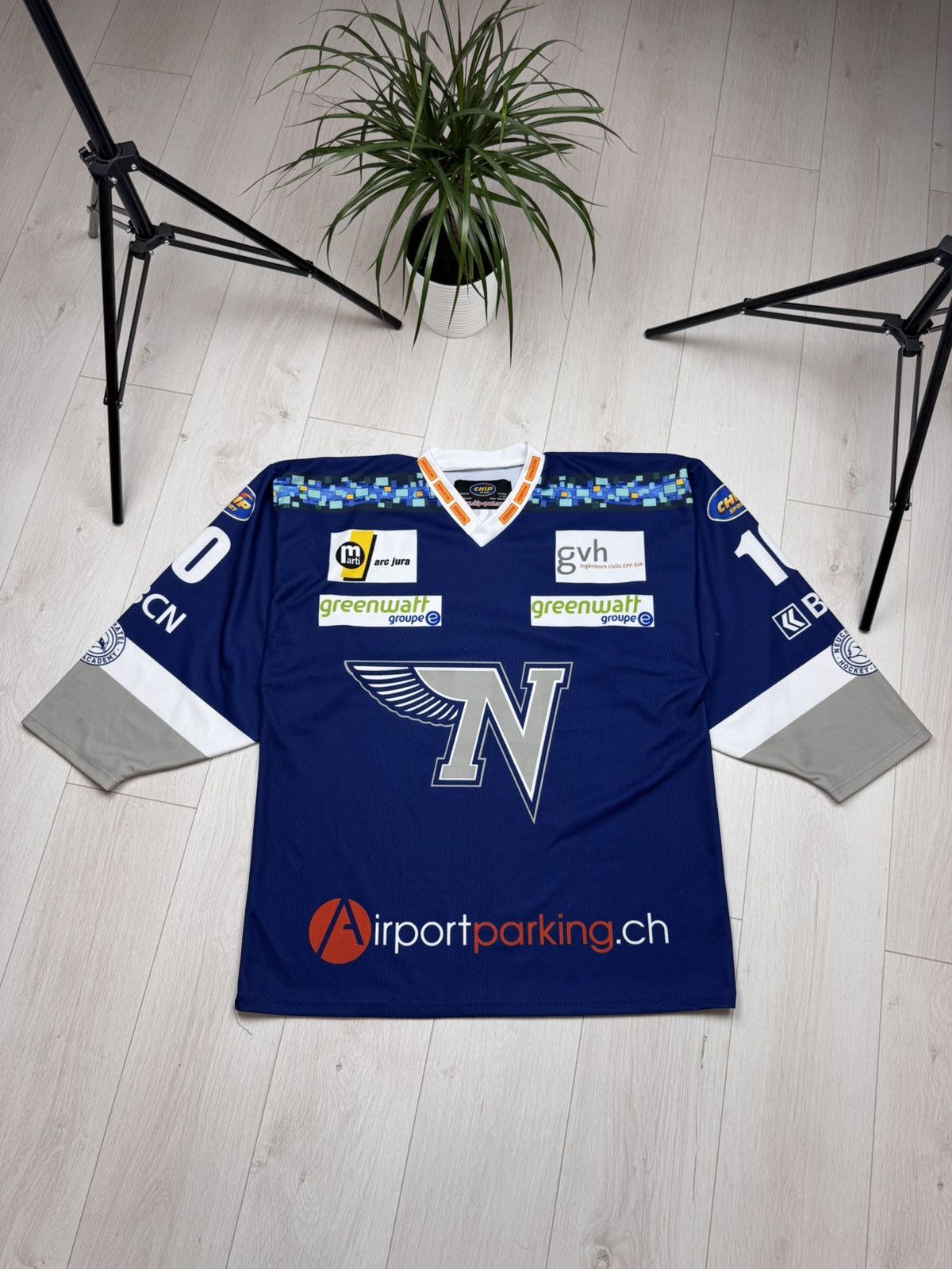 NHL Vintage Neuchatel Hockey Jersey #10 GUYOT Size US XL / EU 56 / 4 - 1 Thumbnail