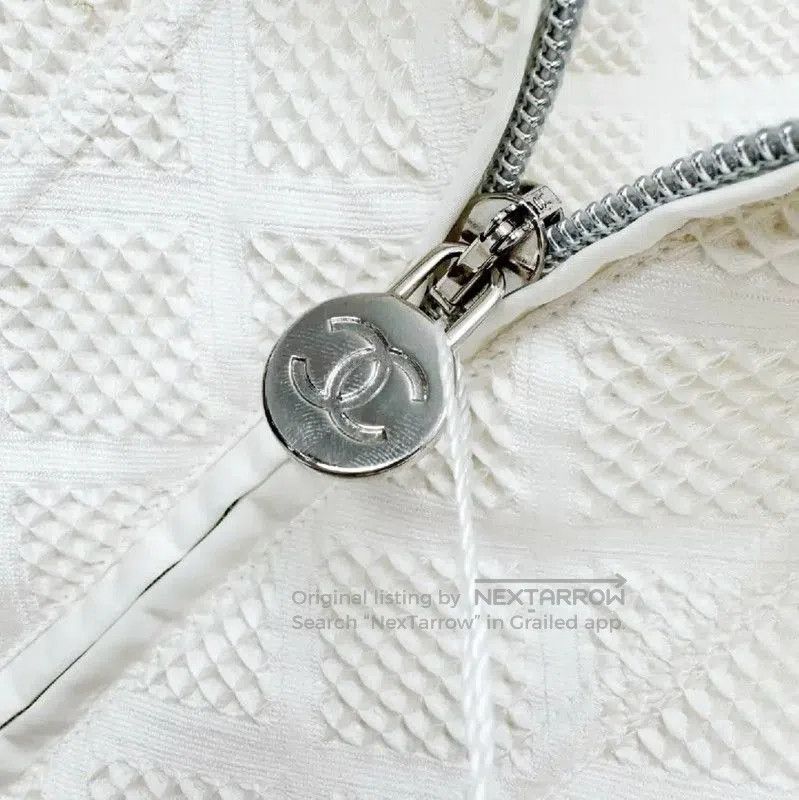 Chanel Chanel White Jacket S Size for Women . Size S / US 4 / IT 40 - 3 Thumbnail