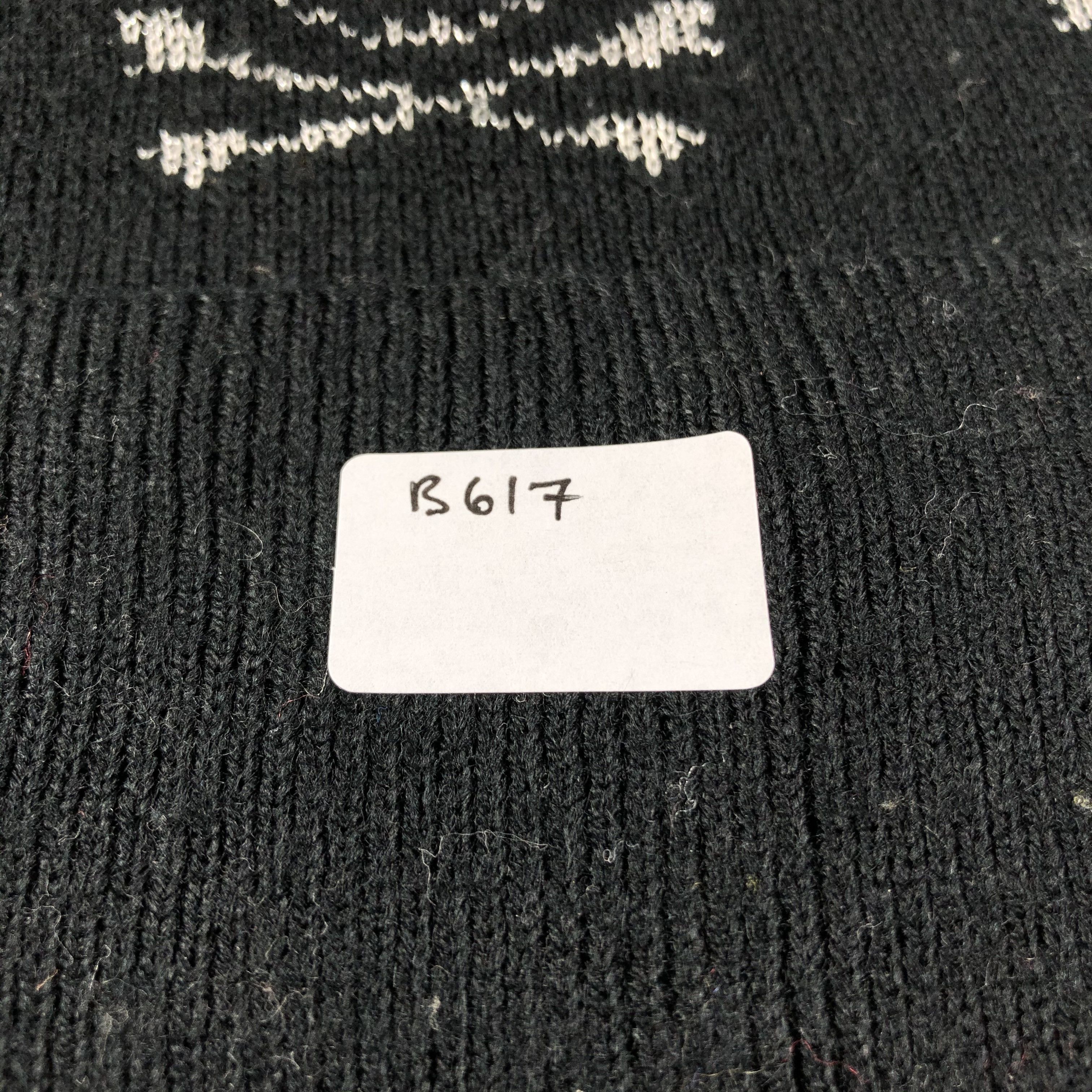 Hypebeast Skulls Bobble Beanie Snowcap Snow Hat B617 Size ONE SIZE - 4 Thumbnail