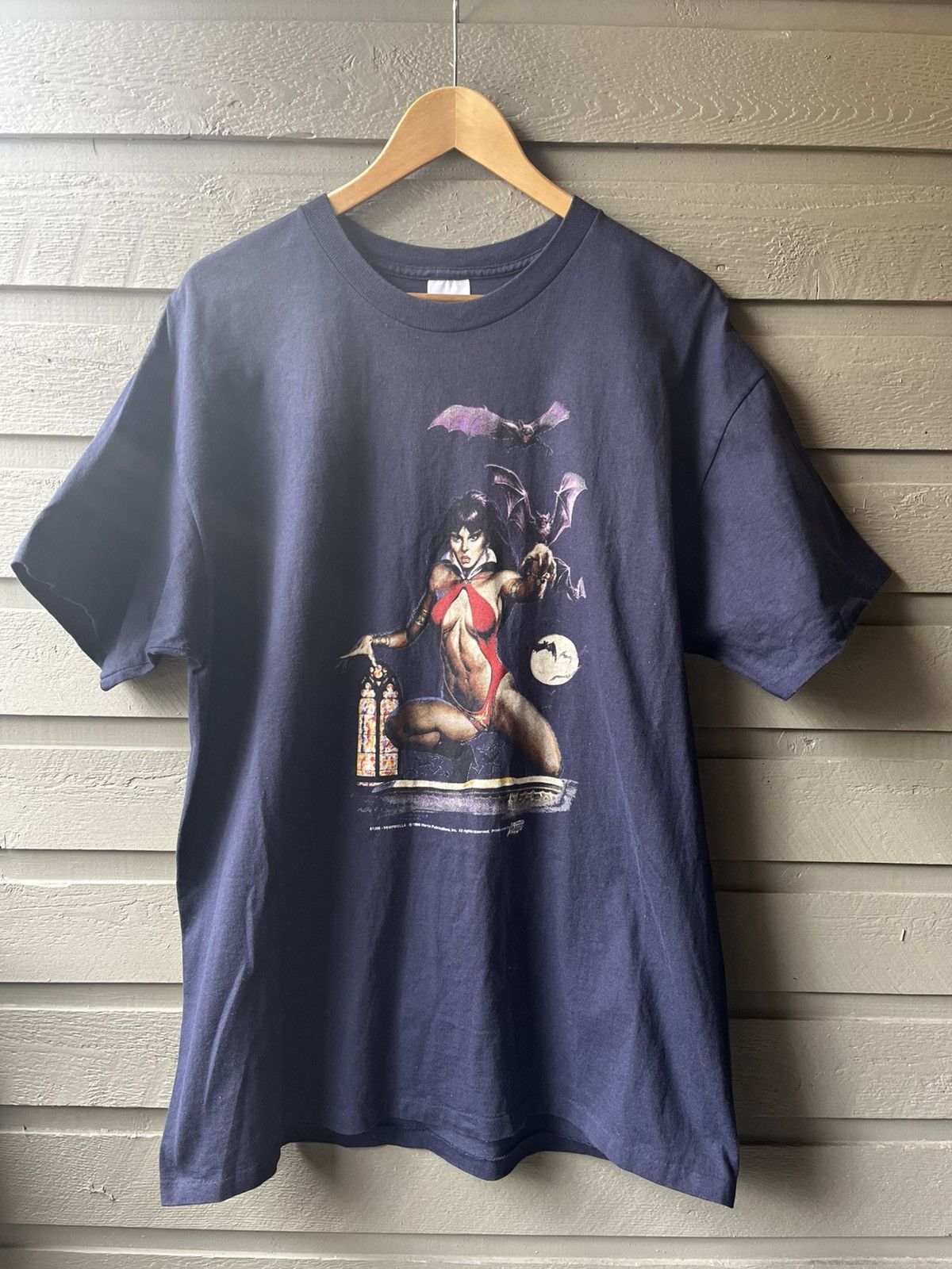 Vintage Vintage 90’s Vampirella Comic TShirt Blue XL Size US XL / EU 56 / 4 - 1 Thumbnail