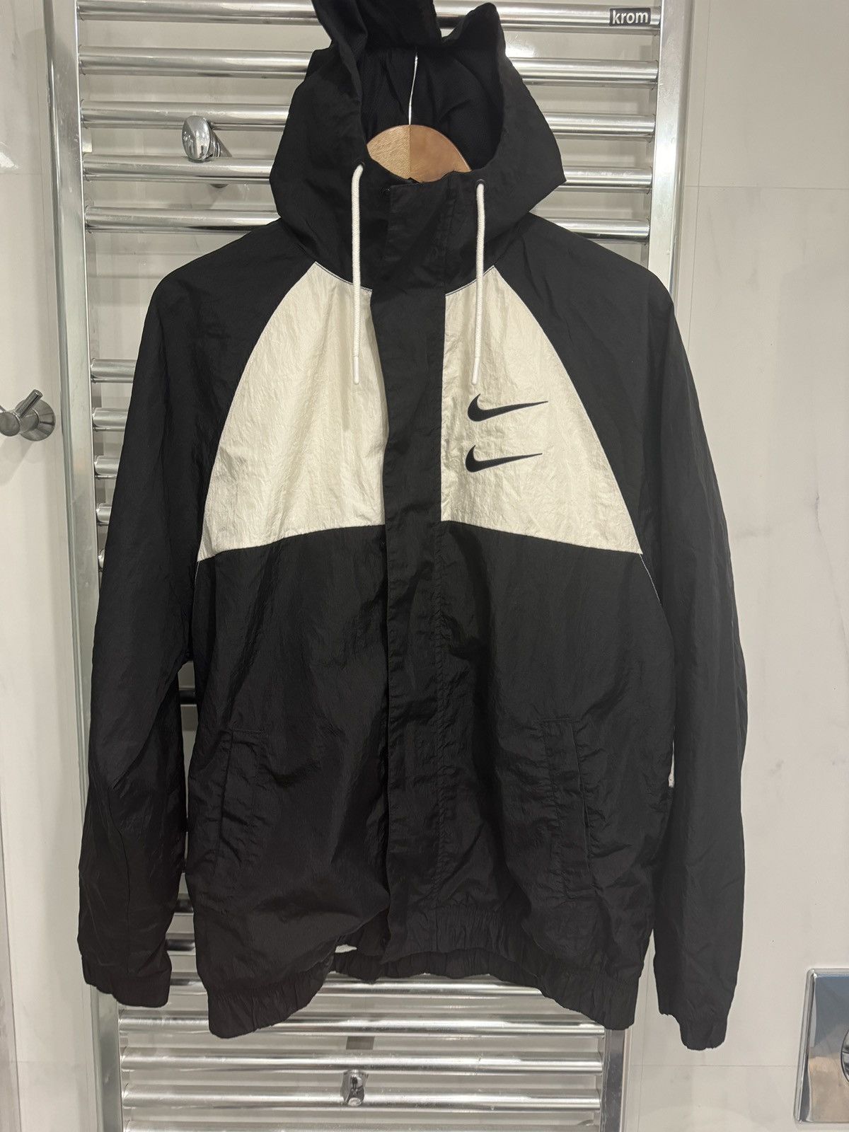 Nike NIKE DOUBLE SWOOSH JACKET LARGE Size US L / EU 52-54 / 3 - 5 Thumbnail