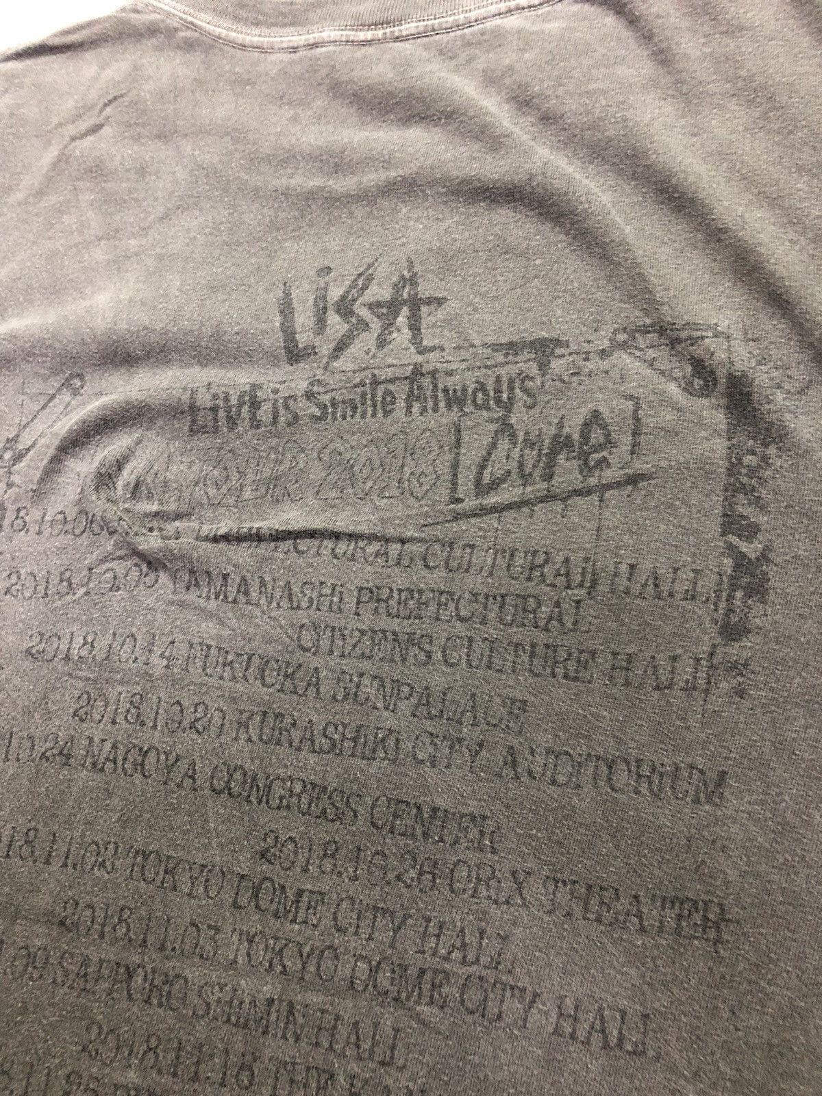 Band Tees × Japanese Brand Live is Smile Always 2018 Asia Tour LISA Big Core Shirt Tee Size US M / EU 48-50 / 2 - 9 Thumbnail