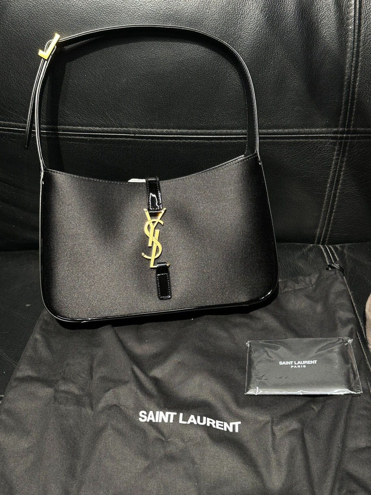 Saint Laurent Paris Saint Laurent Black Fabric Hobo Shoulder Bag AAAA7 Size ONE SIZE - 1 Thumbnail
