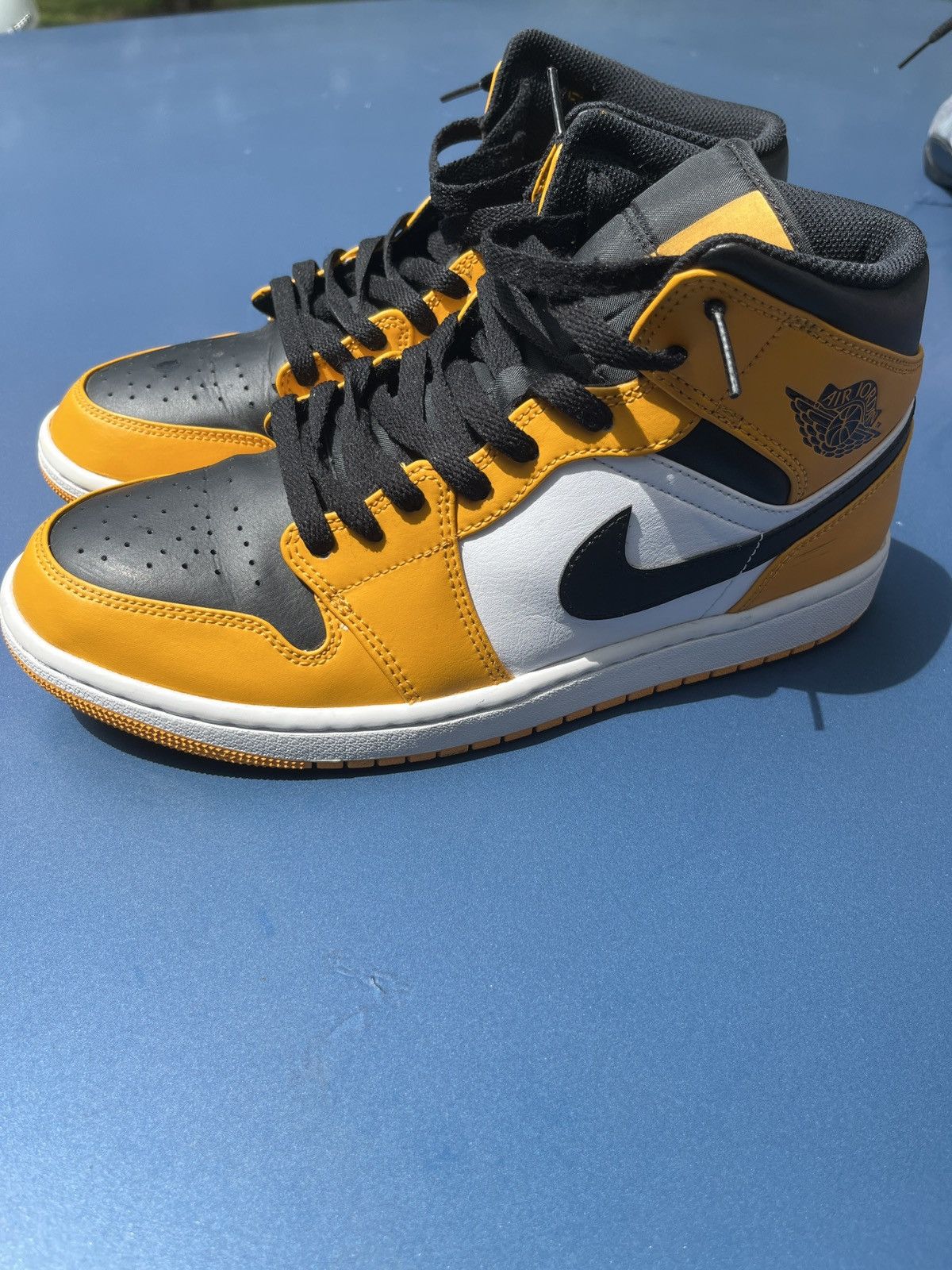 Jordan Brand Jordan 1 reverse yellow toe Size US 10 / EU 43 - 1 Thumbnail
