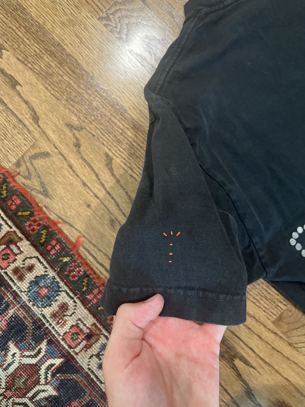 Travis Scott BLACKOUT REALITY Size US L / EU 52-54 / 3 - 3 Thumbnail
