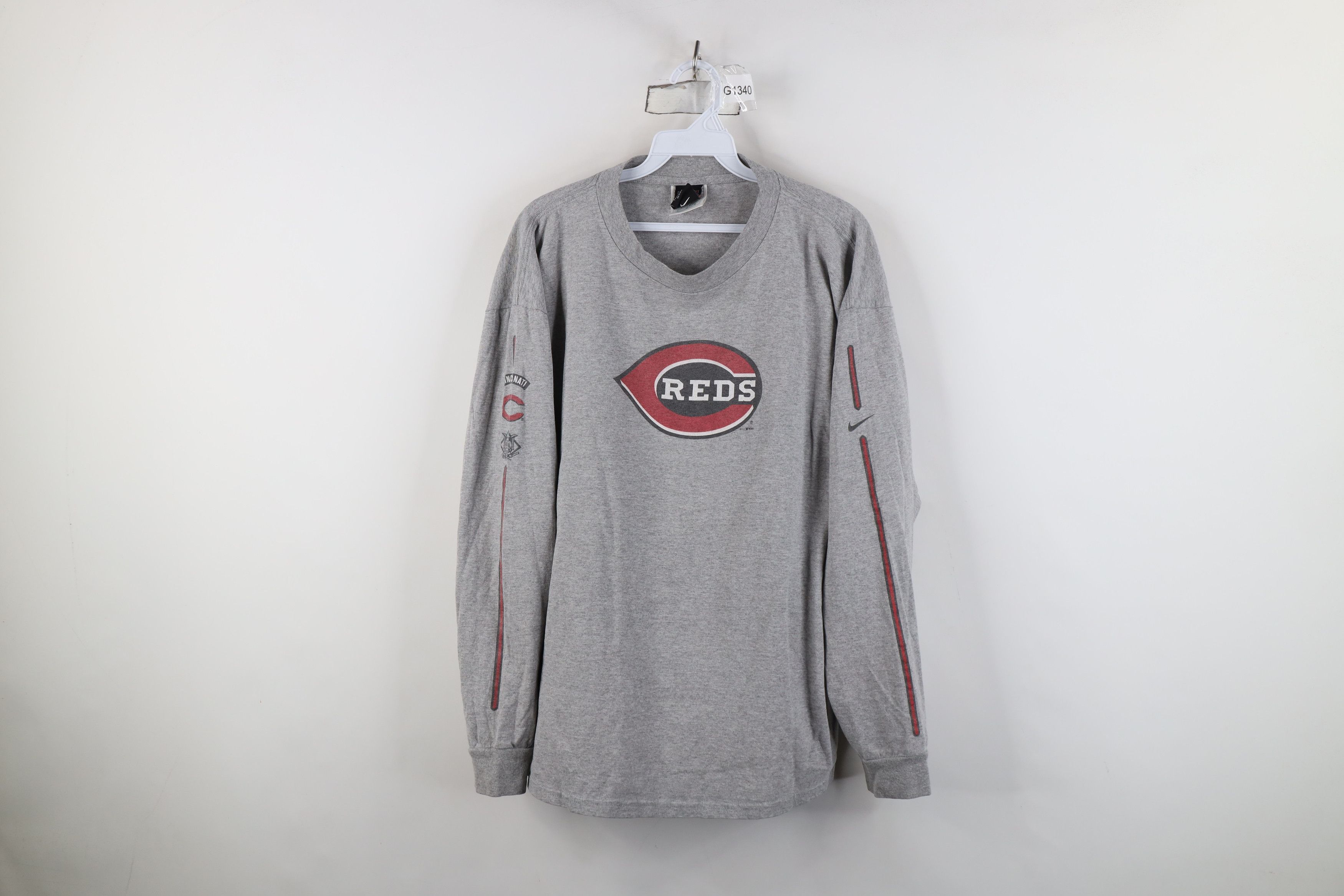 Nike Vintage Y2K 2001 Nike Swoosh Cincinnati Reds T-Shirt Gray Size US L / EU 52-54 / 3 - 1 Thumbnail