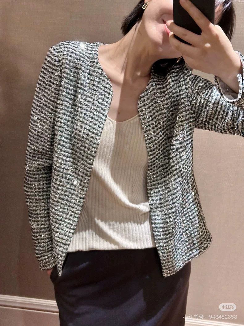 Chanel Chanel 23p preview series green and white sequin embroider Size M / US 6-8 / IT 42-44 - 3 Thumbnail