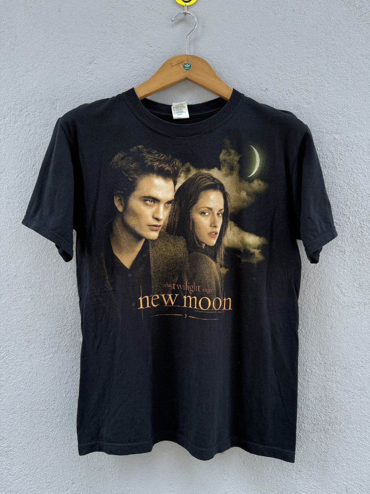 Expert Horror Vintage Movie The Twilight Saga New Moon Faded Tee Size US M / EU 48-50 / 2 - 1 Thumbnail