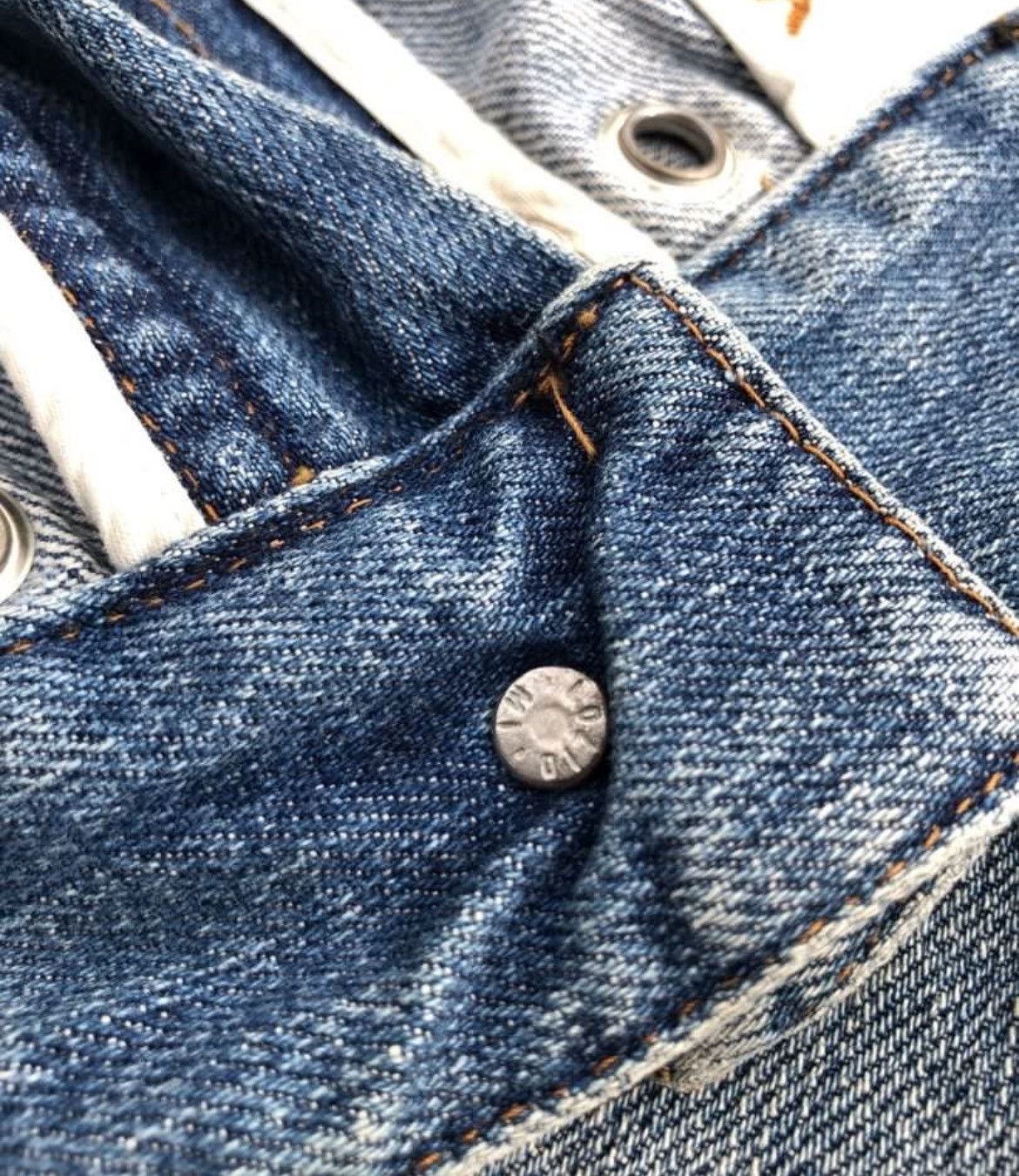 Dolce & Gabbana Vintage Dolce & Gabbana studded jeans Size US 34 / EU 50 - 9 Thumbnail