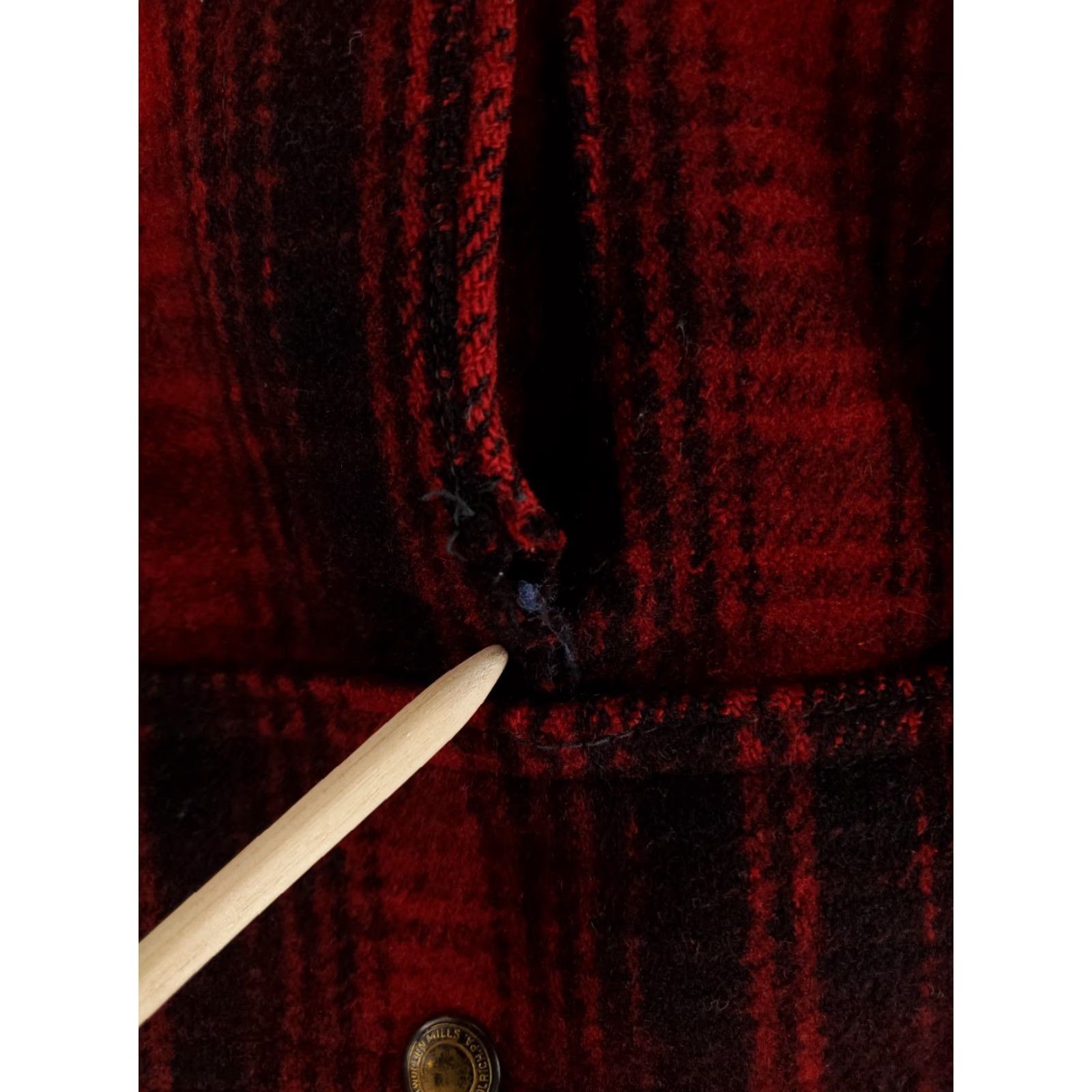 Vintage VINTAGE Woolrich Mackinaw Jacket Parka Red Black Plaid Mens 42 Jacket Mens 42 Red Plaid Parka Woolen Size US XS / EU 42 / 0 - 2 Thumbnail