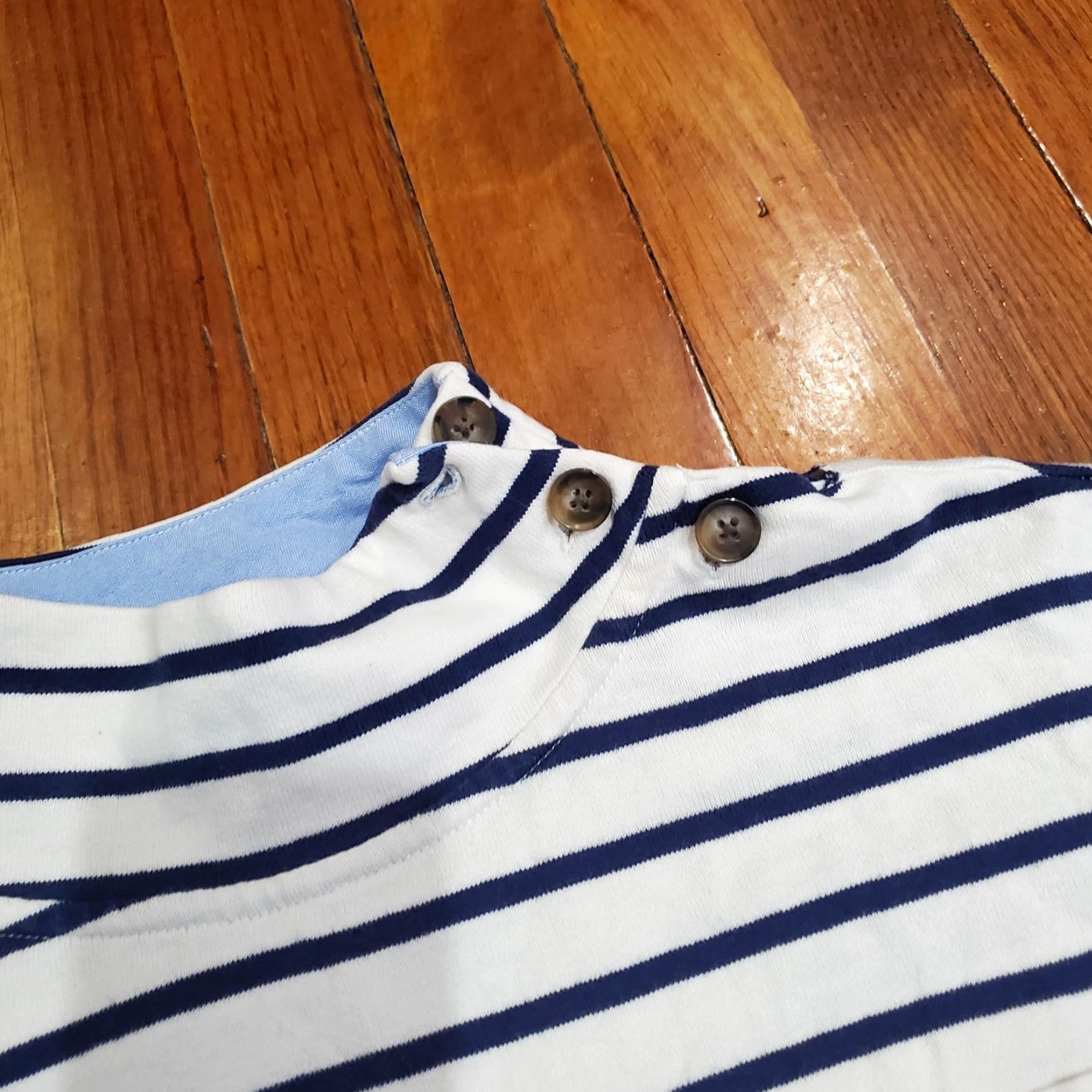 Vineyard Vines Vineyard Vines Shirt Mens Medium White Stripe Mock Neck Nautical Button Shoulder Shirt Size US M / EU 48-50 / 2 - 6 Thumbnail